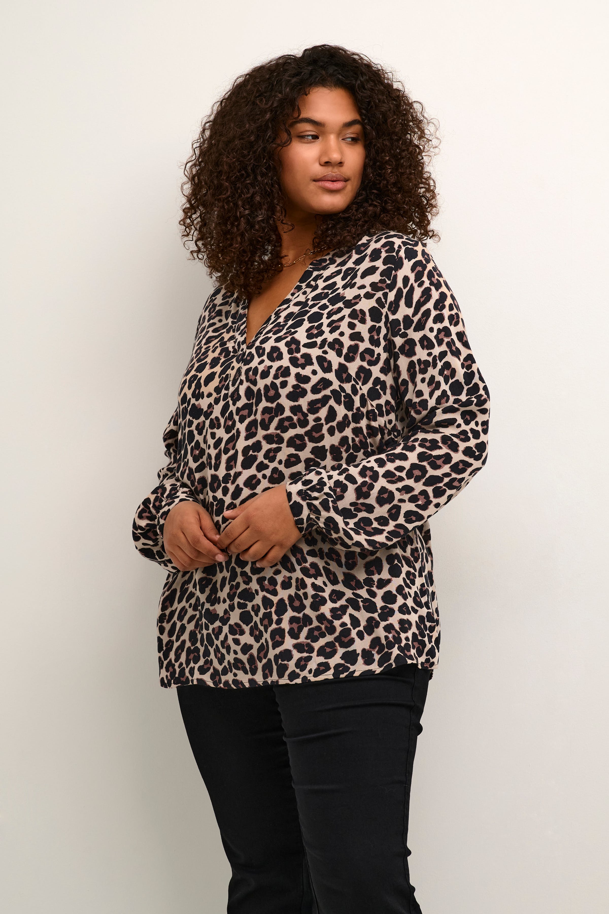 KCmirta Leopard Blouse LOOKBOOK FRONT 10581677-104451