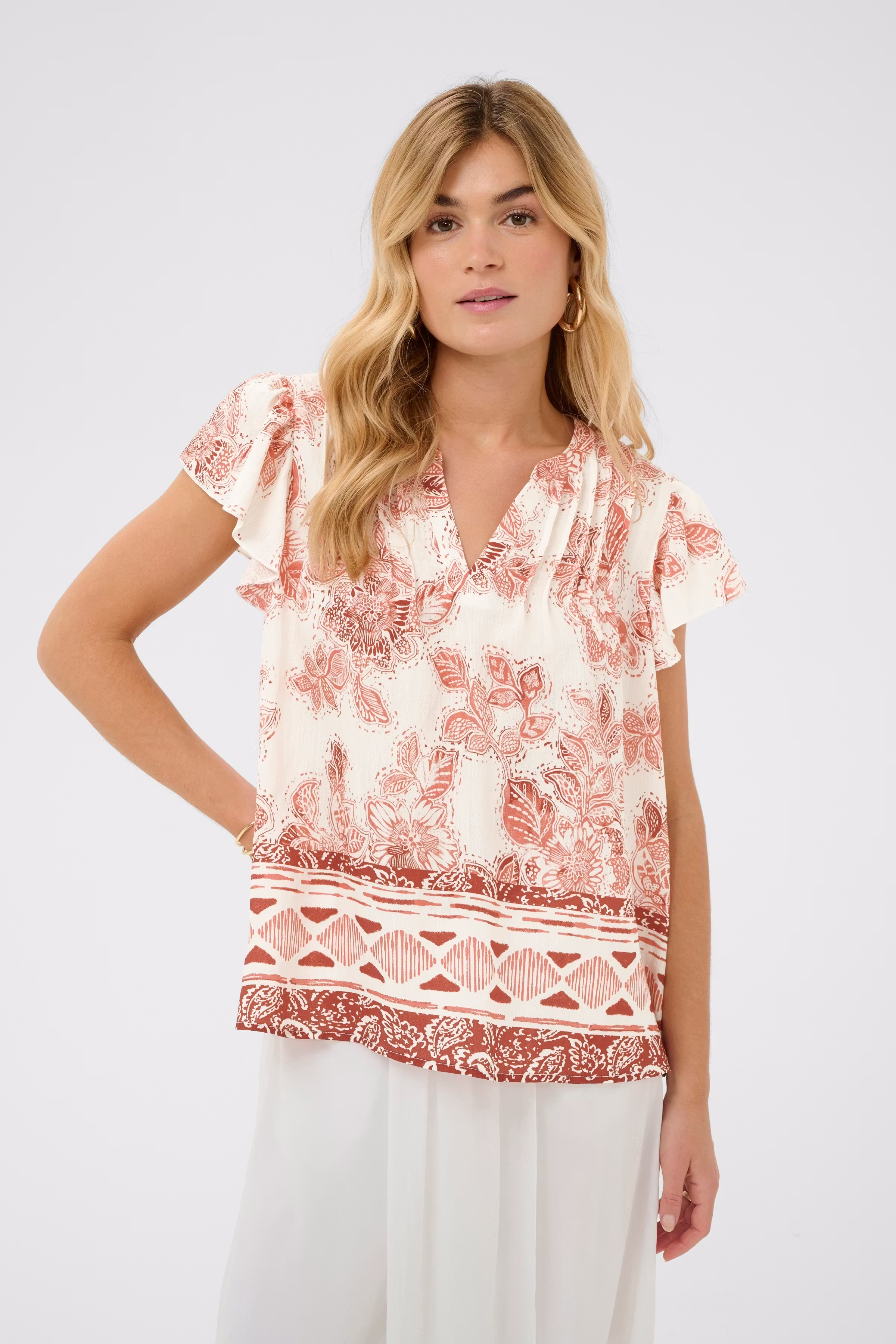 CRJessie Blouse LOOKBOOK FRONT 10615077-109360