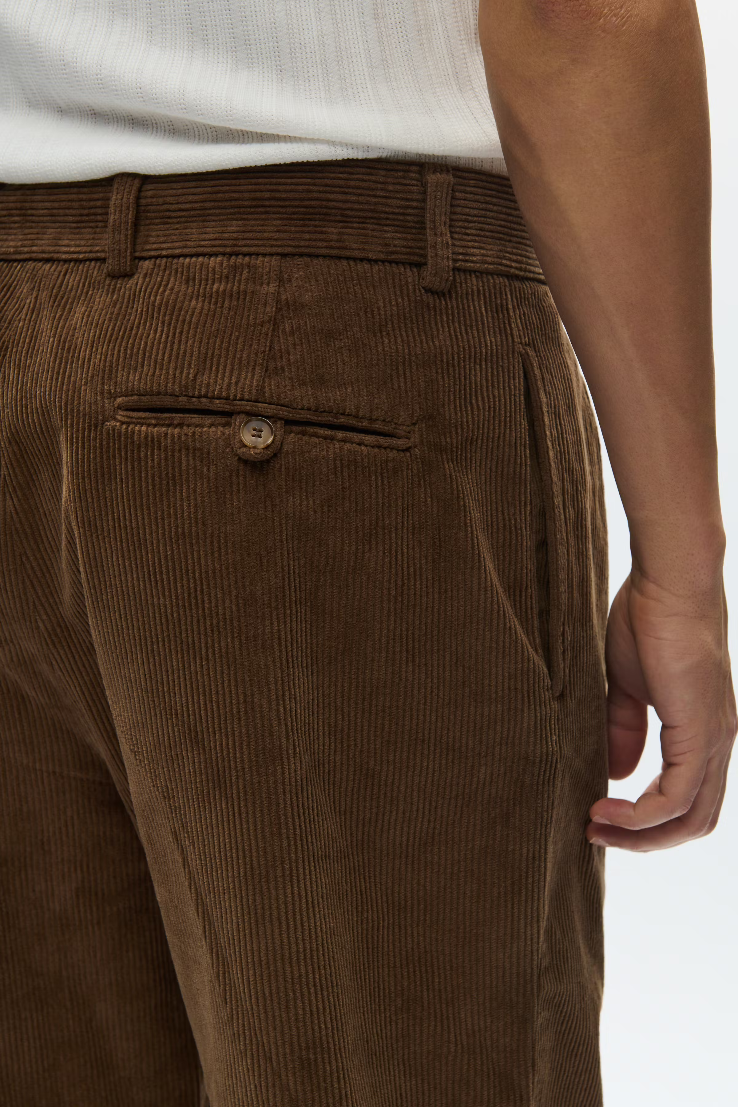 WWLawrence Hose LOOKBOOK DETAIL 30250222-W2546