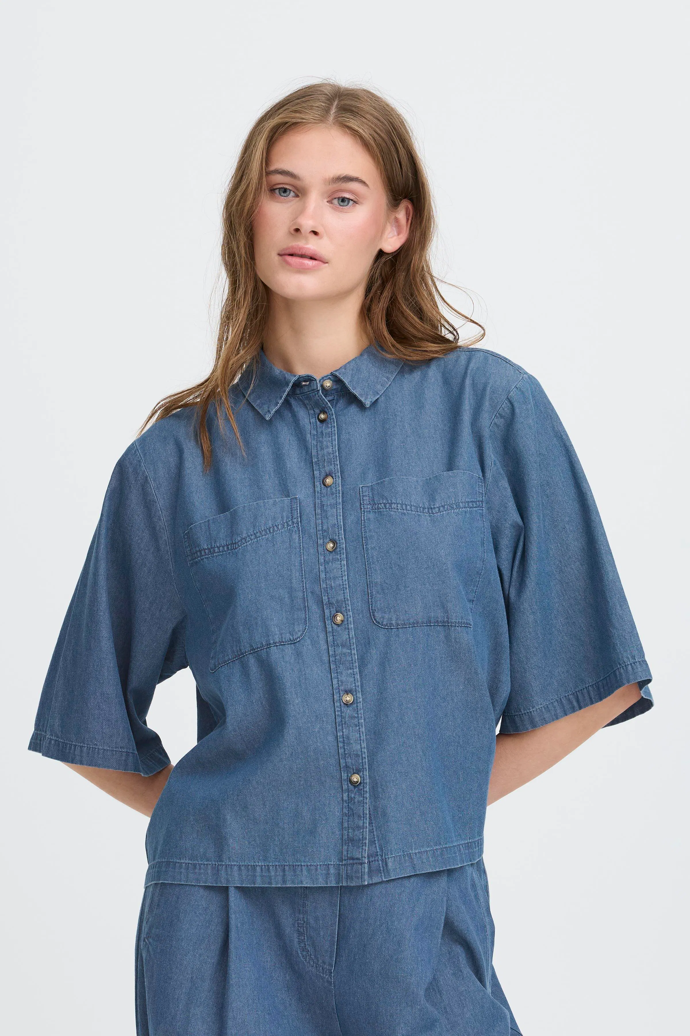 IHAURORA LOOKBOOK FRONT 20123831-200928