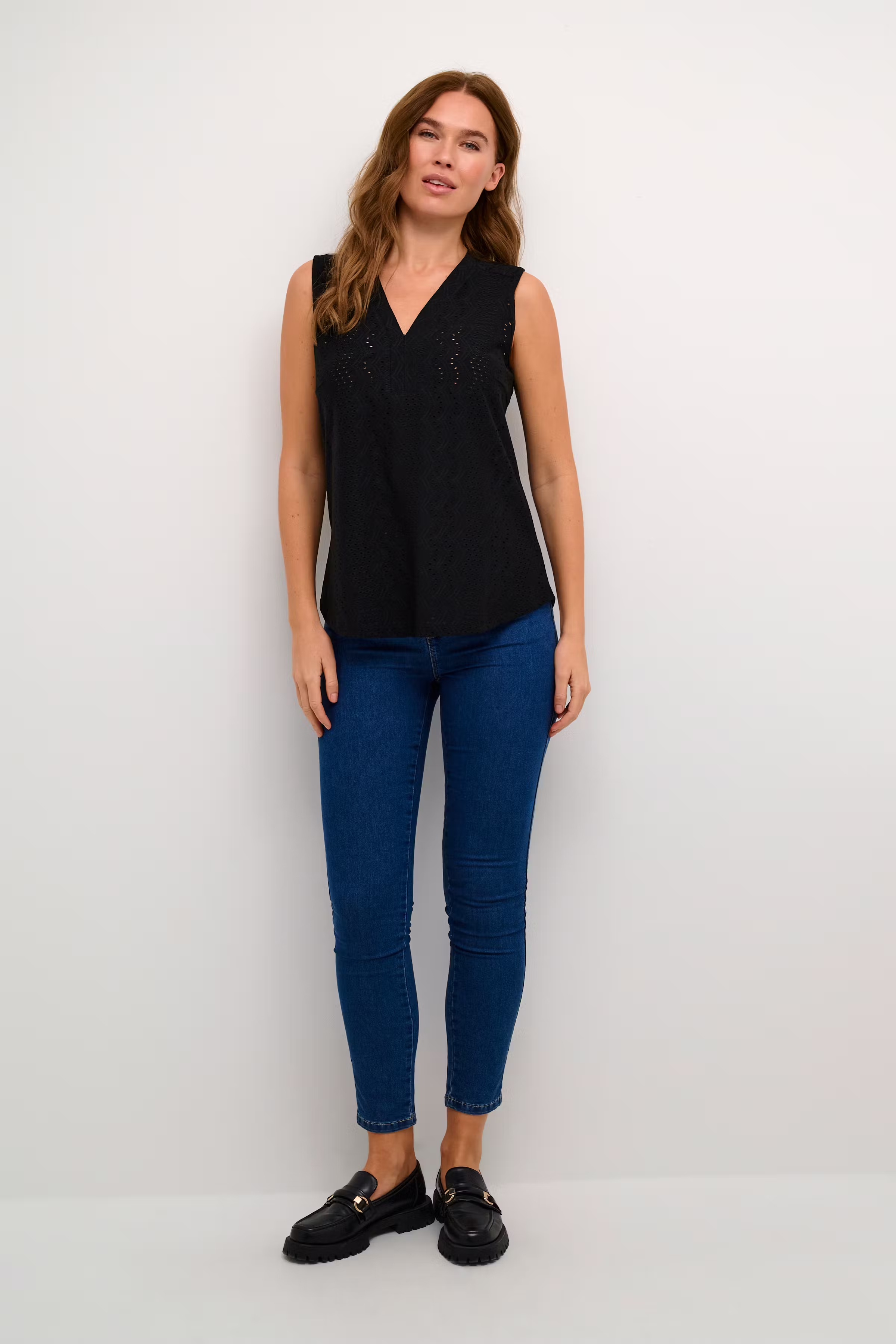 KArachel Top LOOKBOOK FRONT 10508880-100121