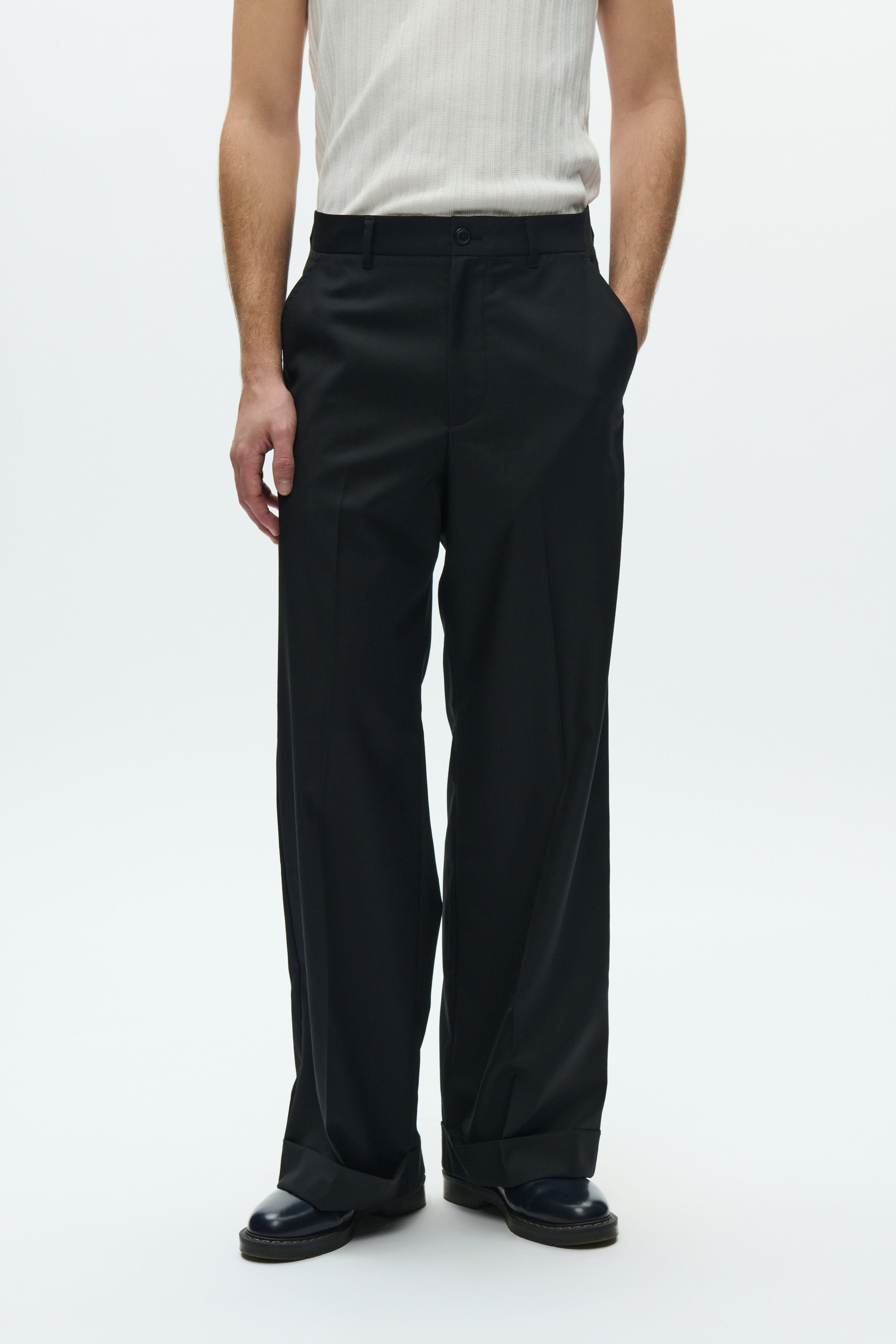 WWLuca Bukser LOOKBOOK FRONT 30251950-303700