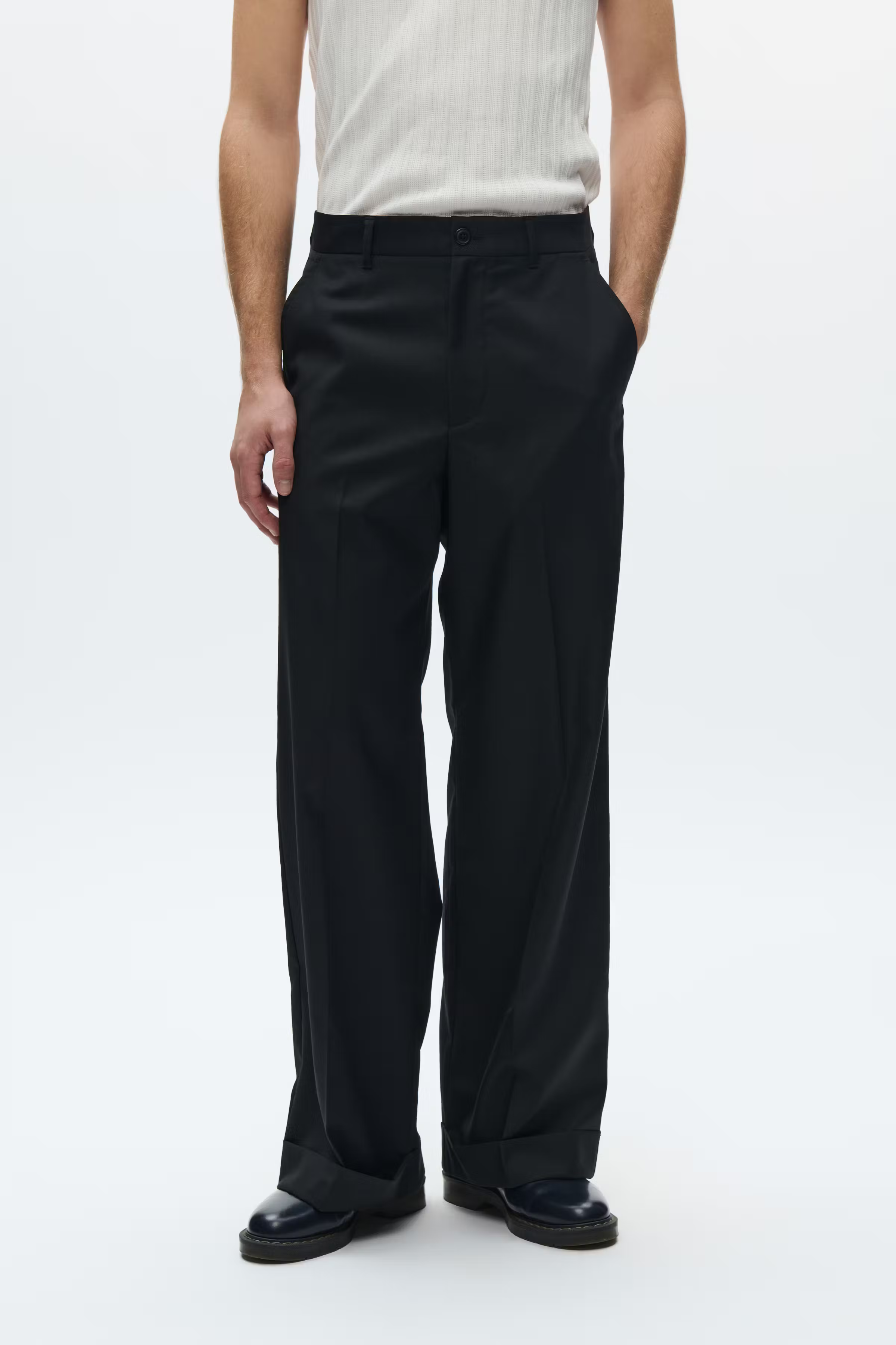 WWLuca Trousers LOOKBOOK FRONT 30251950-303700