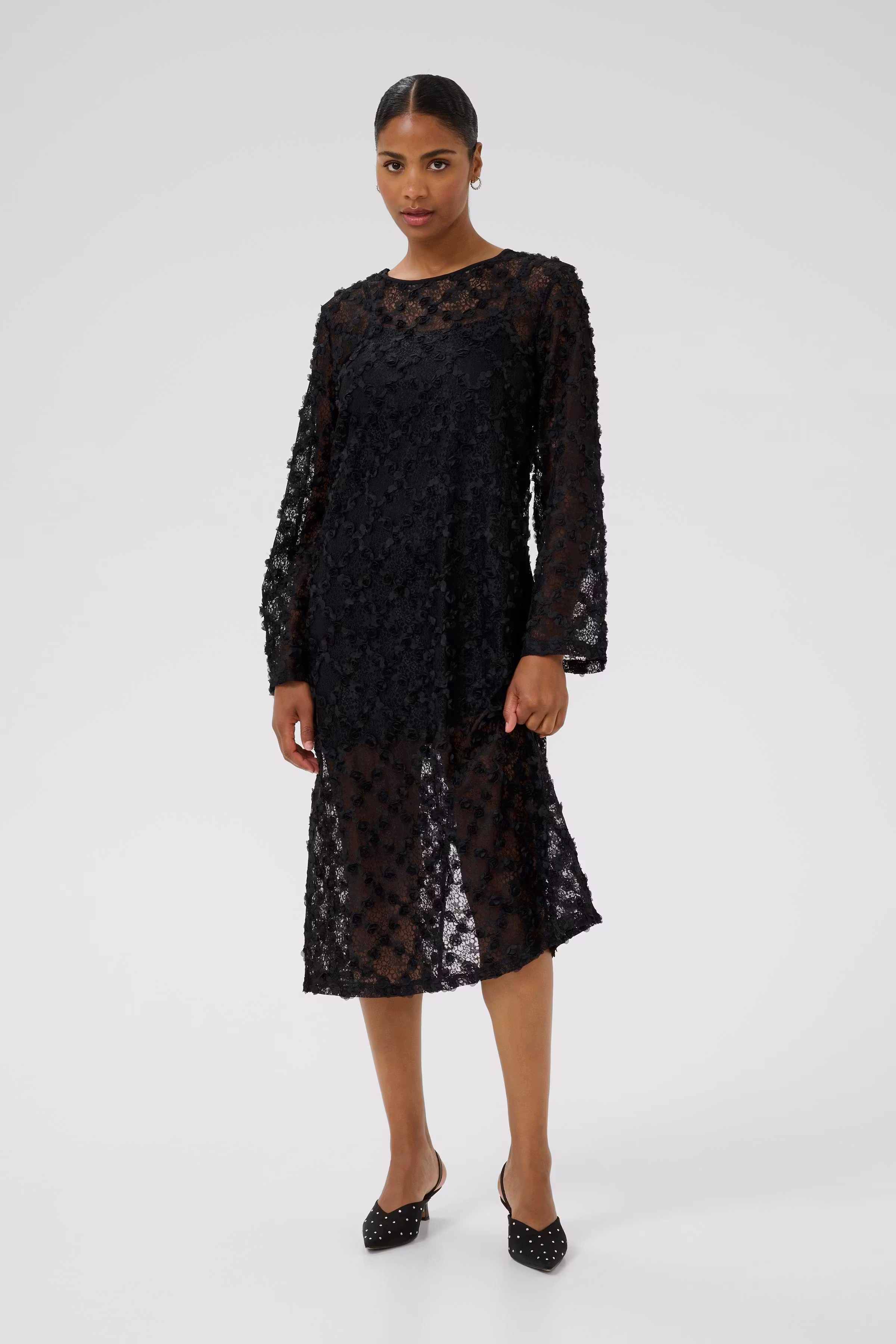 KArosie Kleid LOOKBOOK FRONT 10510675-100121