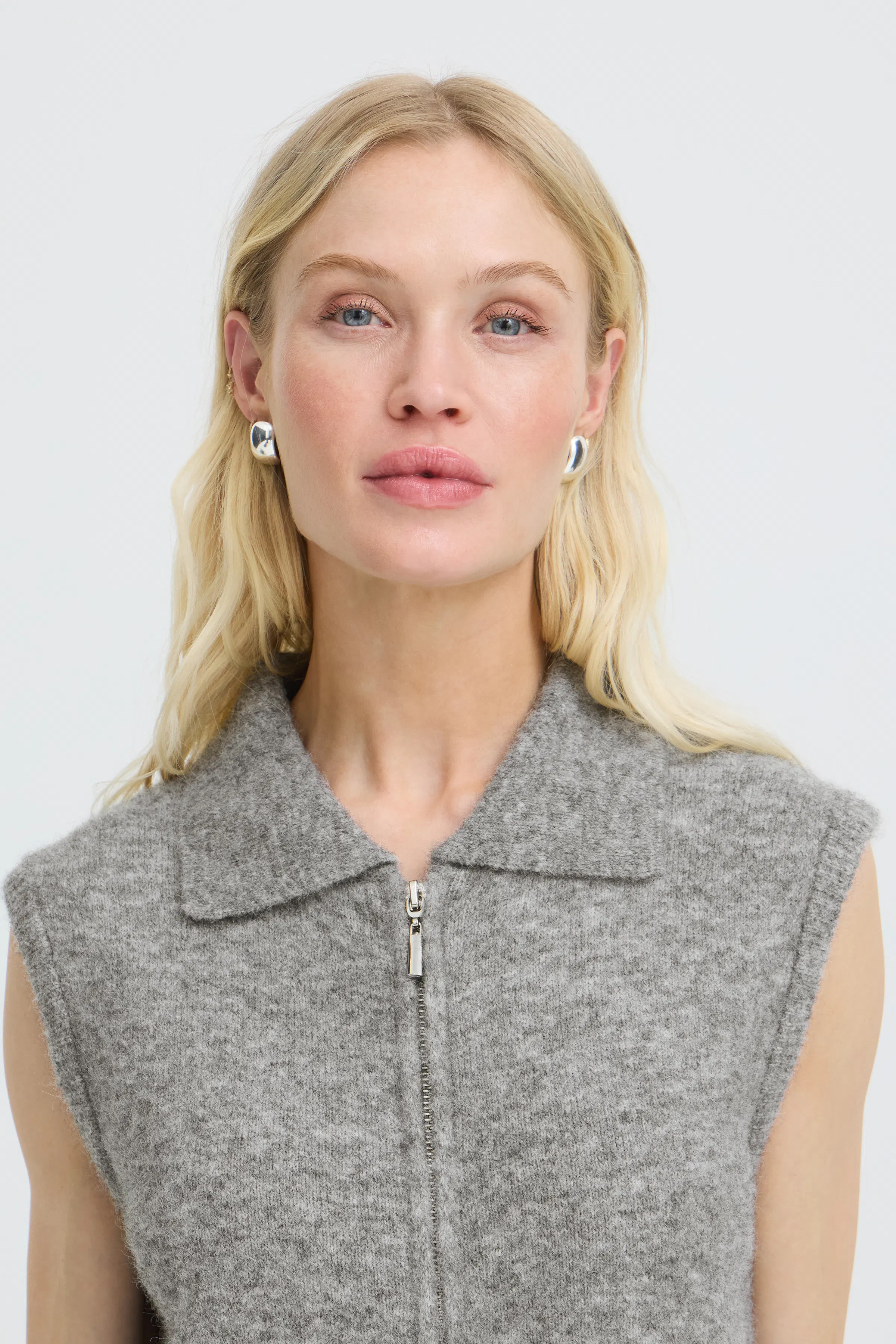 BYOMEA Strikket vest LOOKBOOK DETAIL 20819113-200455