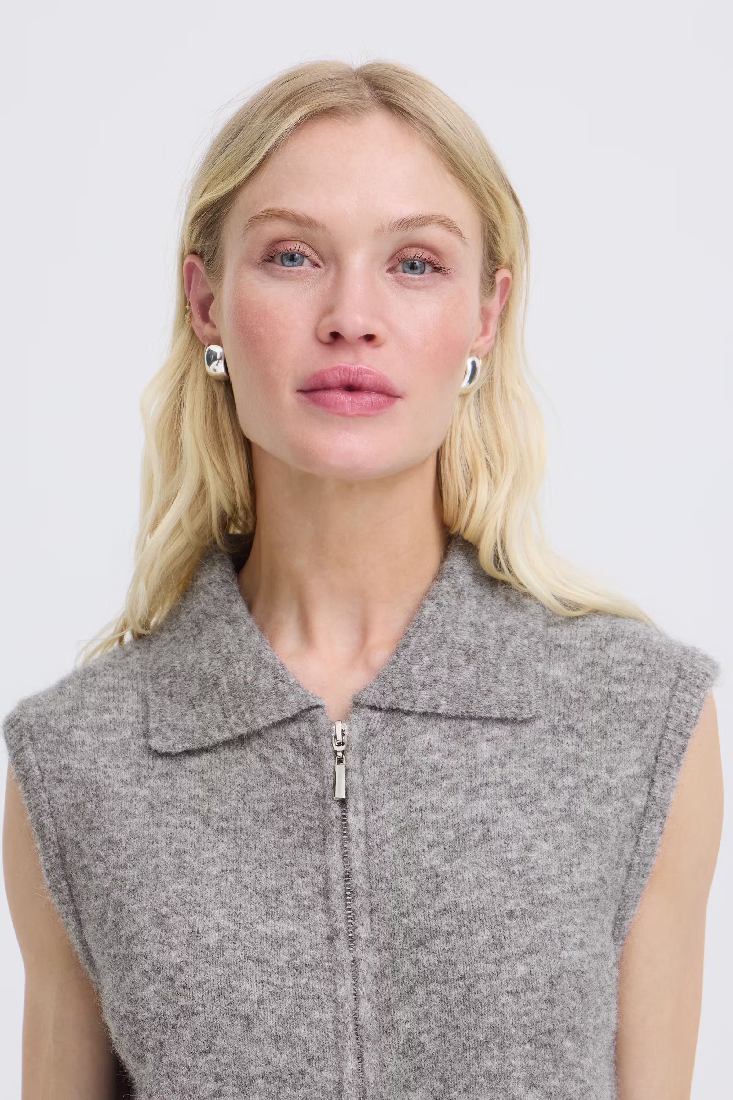 BYOMEA Strikket vest LOOKBOOK DETAIL 20819113-200455