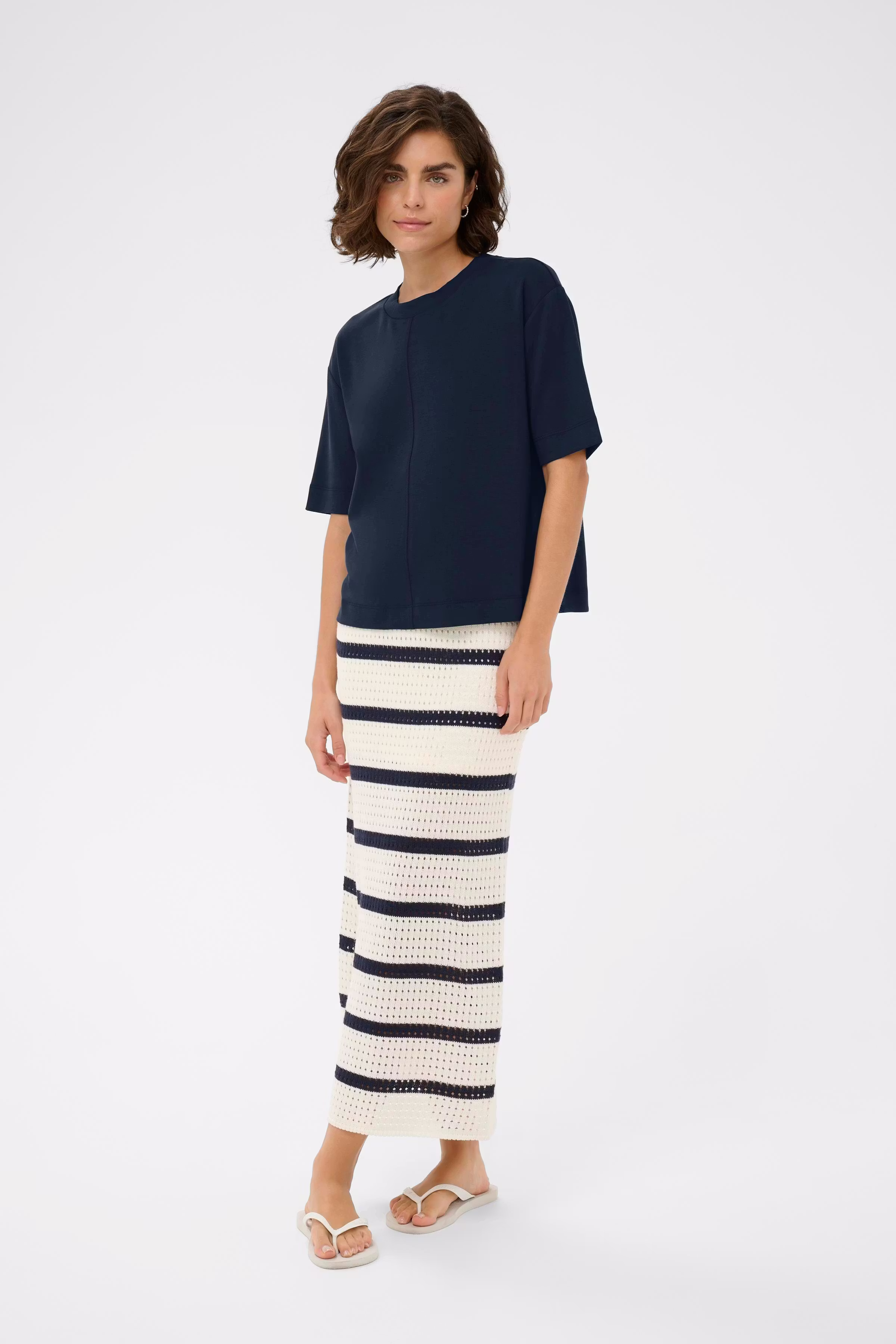 KAannie T-shirt LOOKBOOK FRONT 10511809-194020