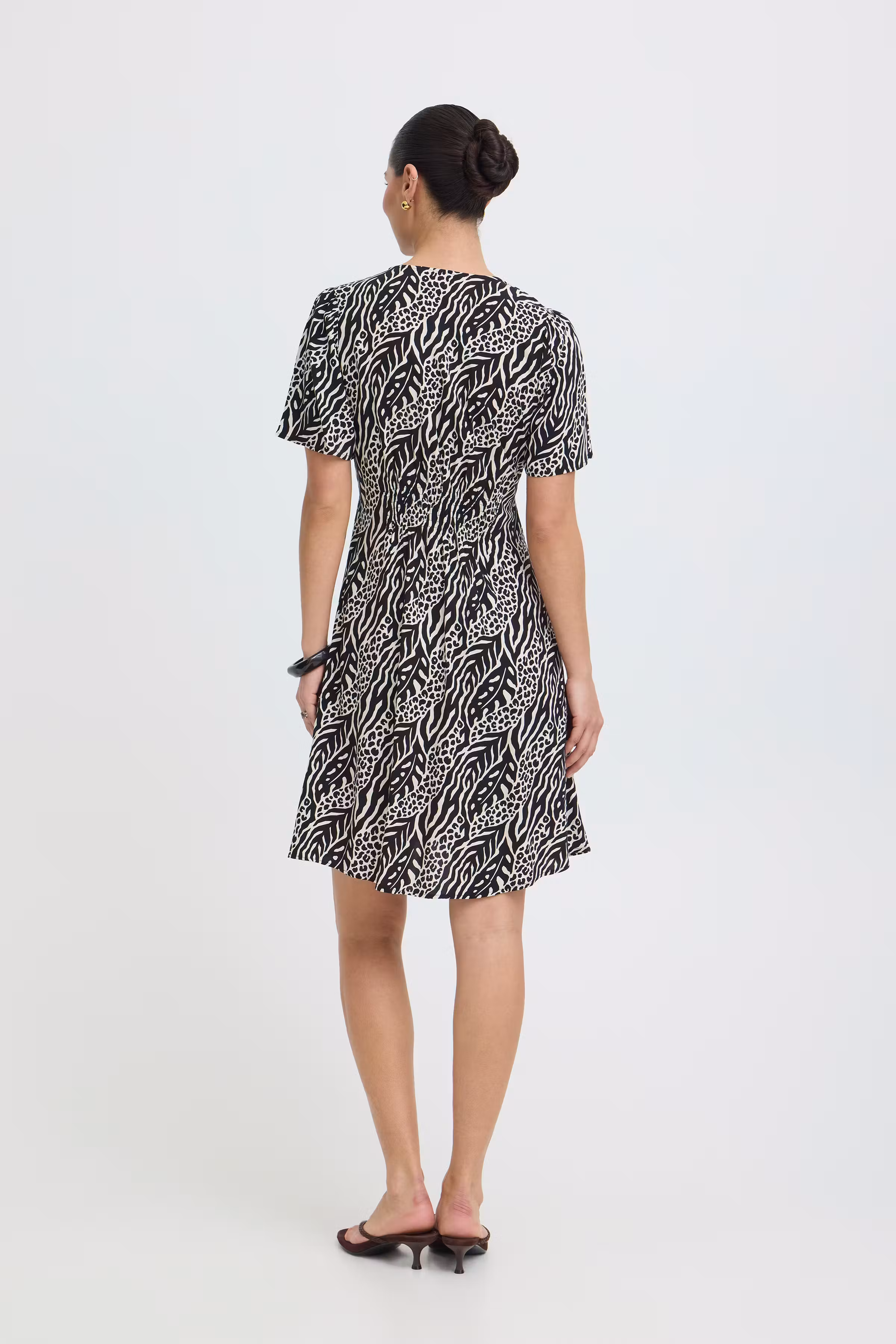 BYMMJOELLA Kjole LOOKBOOK BACK 20818762-900006691