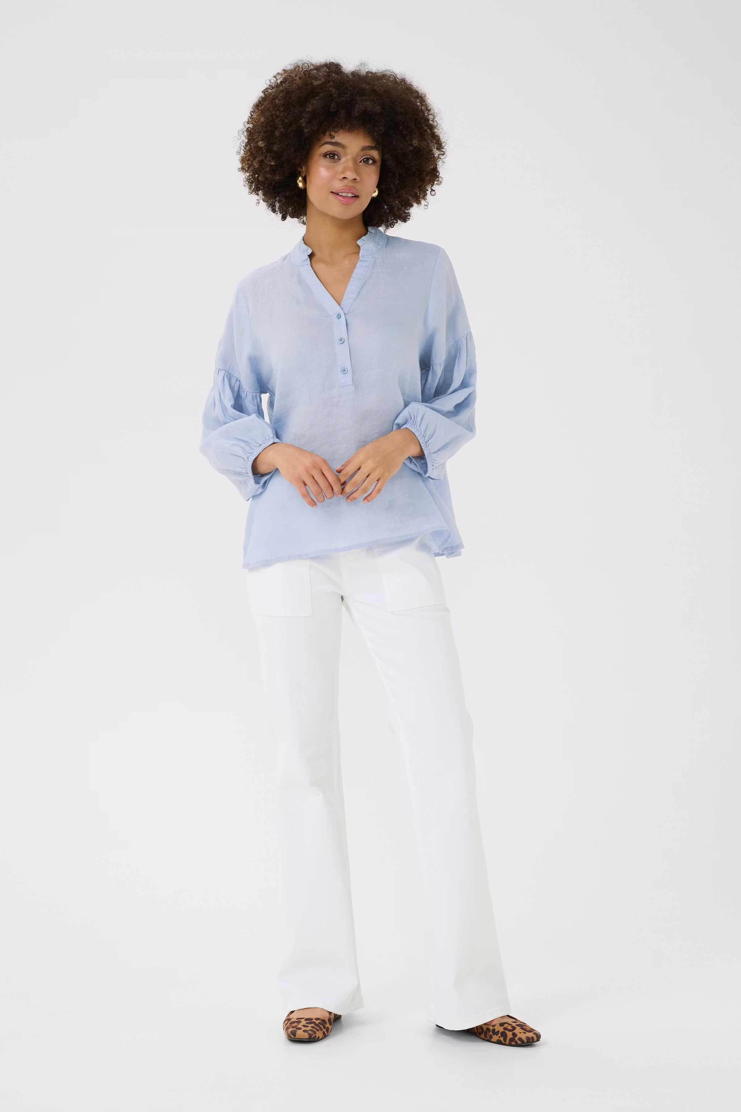 CUnyssa Blouse 100% Linen LOOKBOOK FRONT 50111695-164019