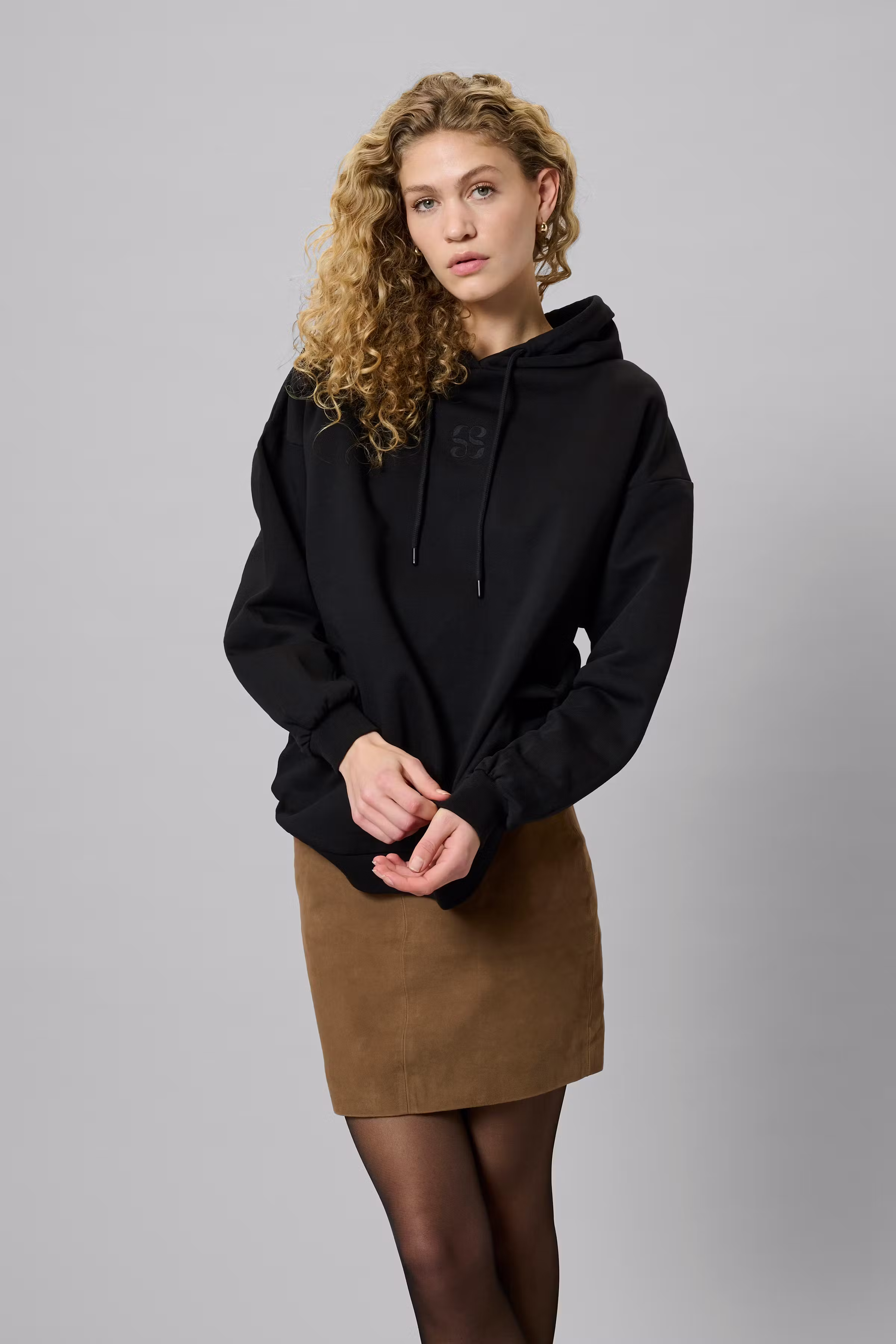 14 THE ENZO LOGO HOODIE LOOKBOOK FRONT 10704896-100031