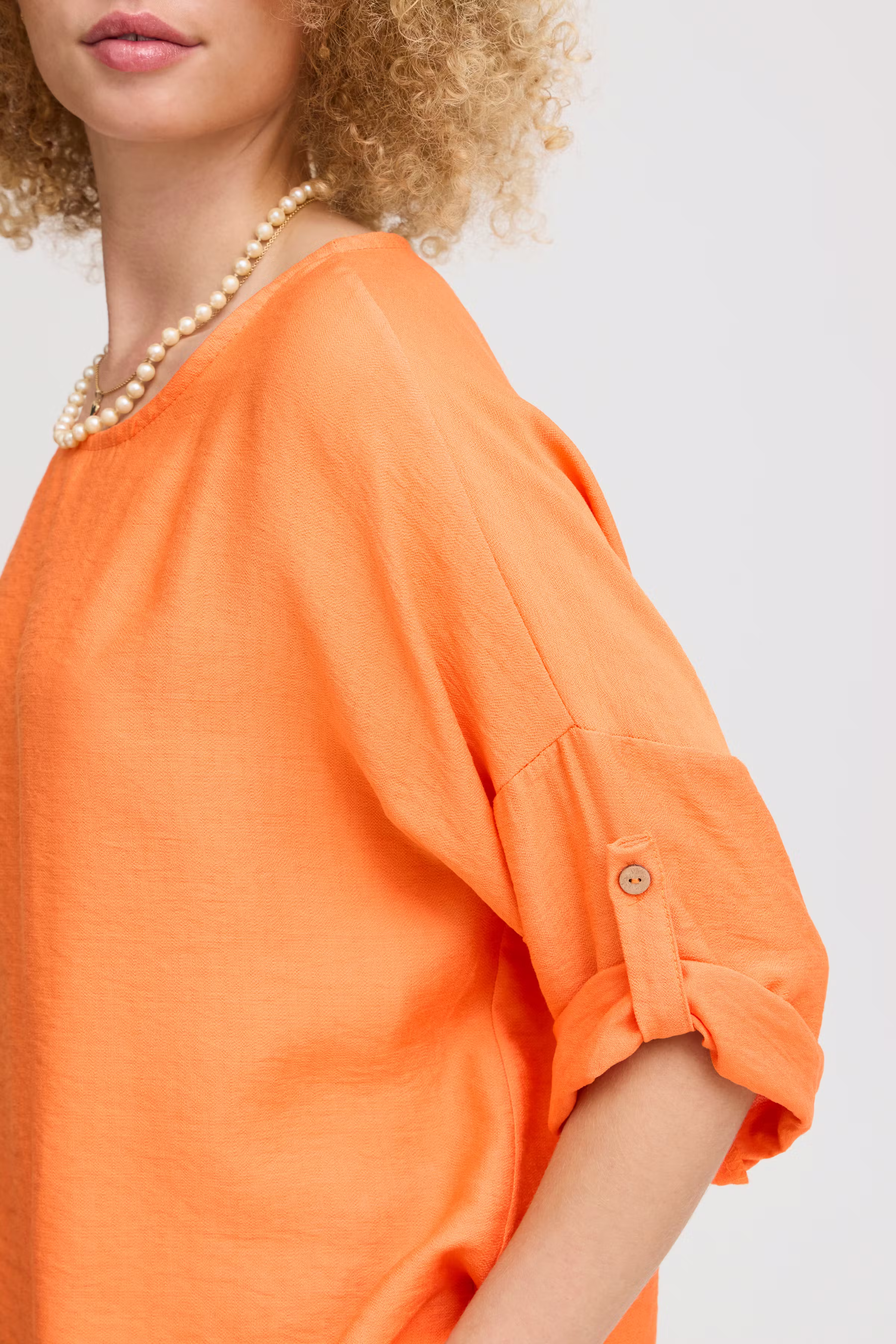 SBGULIA Bluse LOOKBOOK DETAIL 22100620-161360