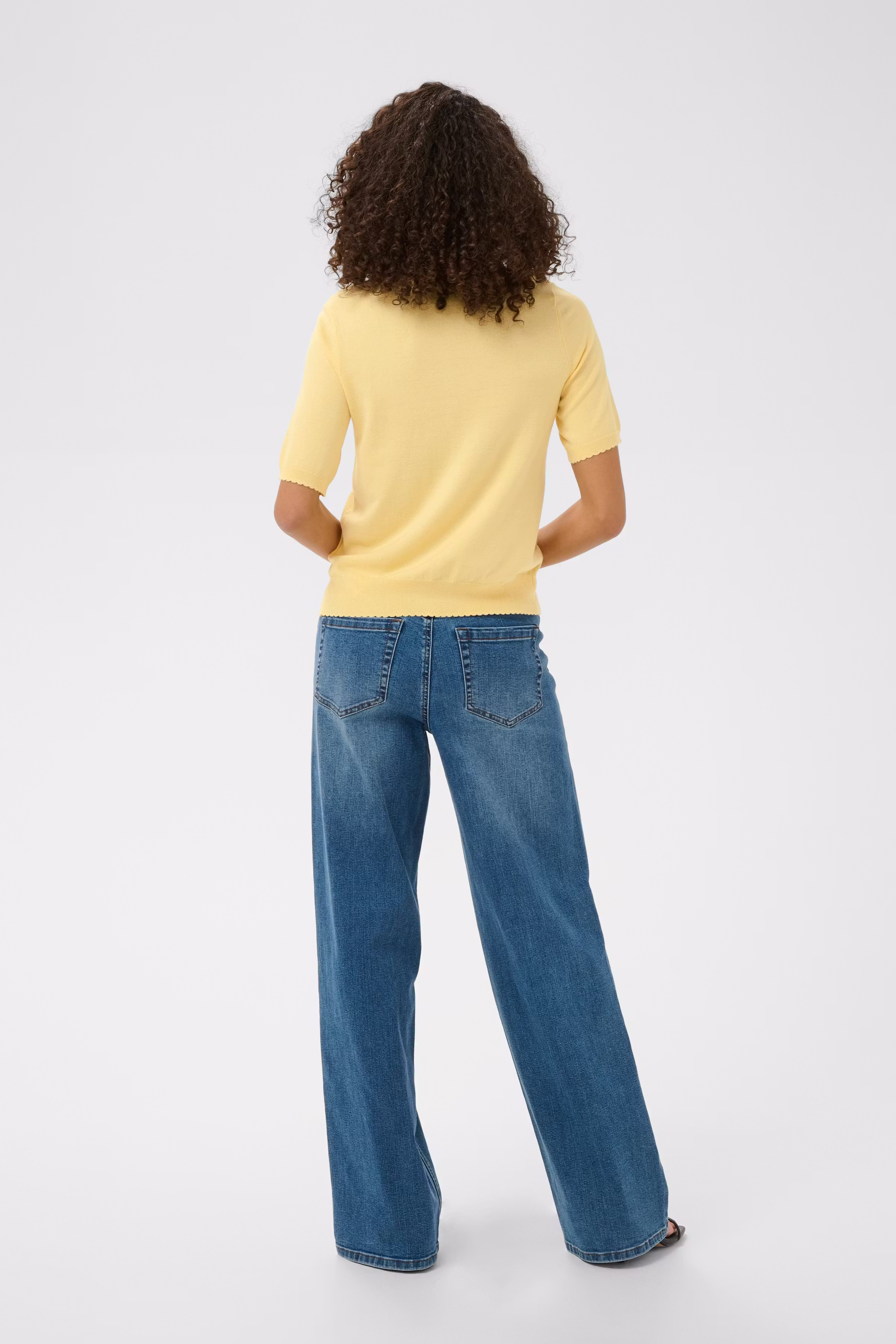 KAlizza Pullover LOOKBOOK BACK 10512464-130822