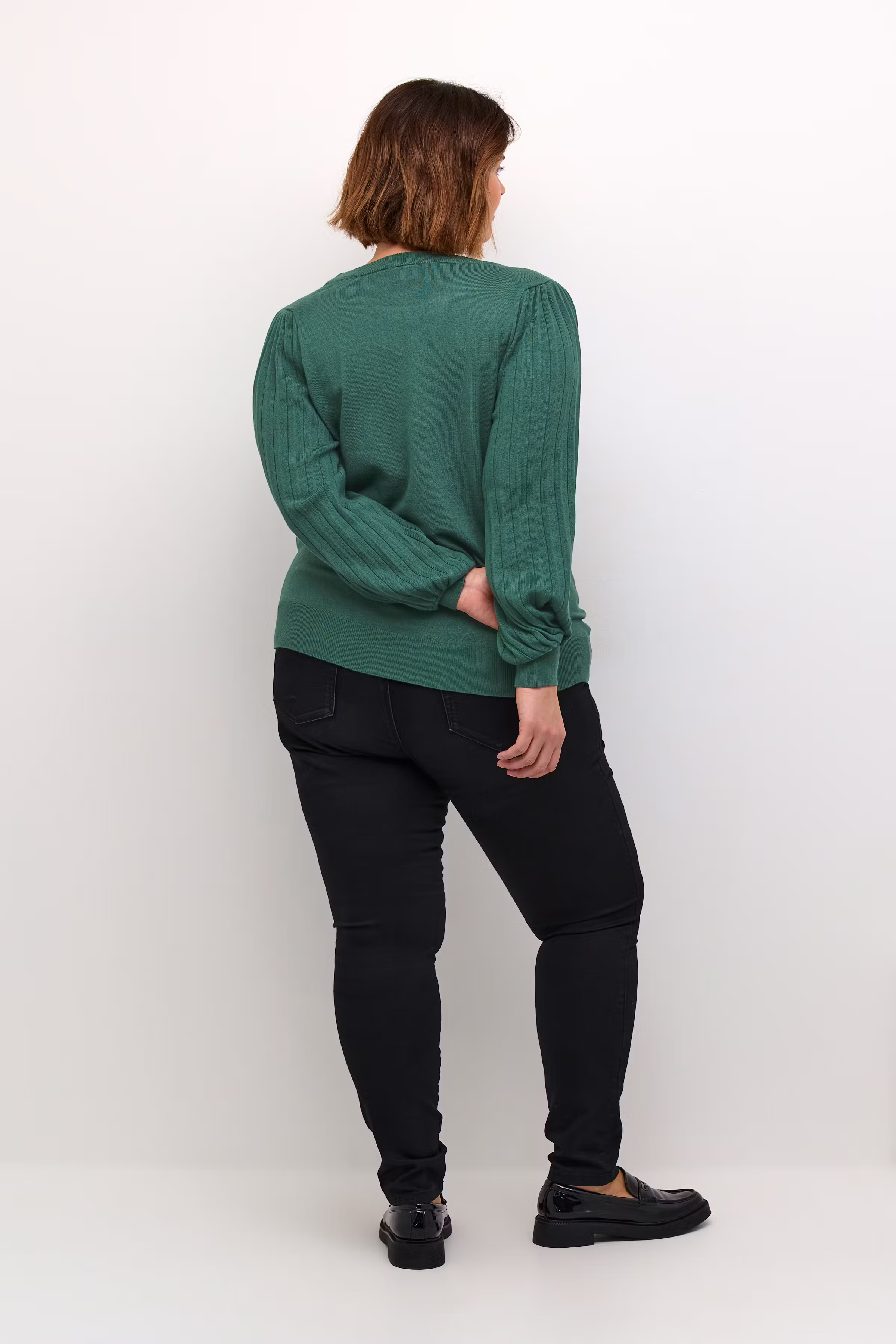 KCloni Pullover LOOKBOOK BACK 10581811-185913