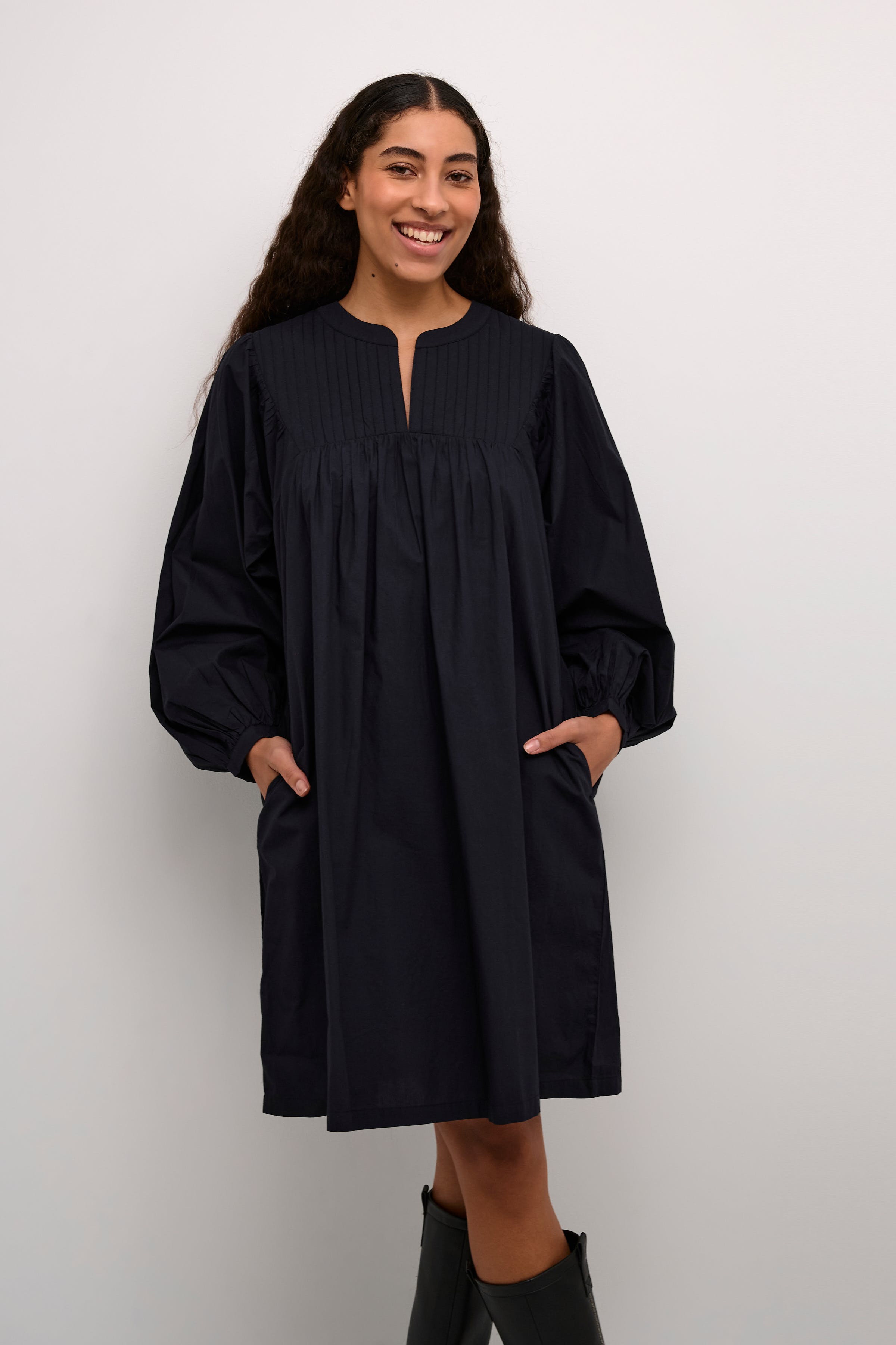 CUemira Klänning LOOKBOOK FRONT 50111081-500012