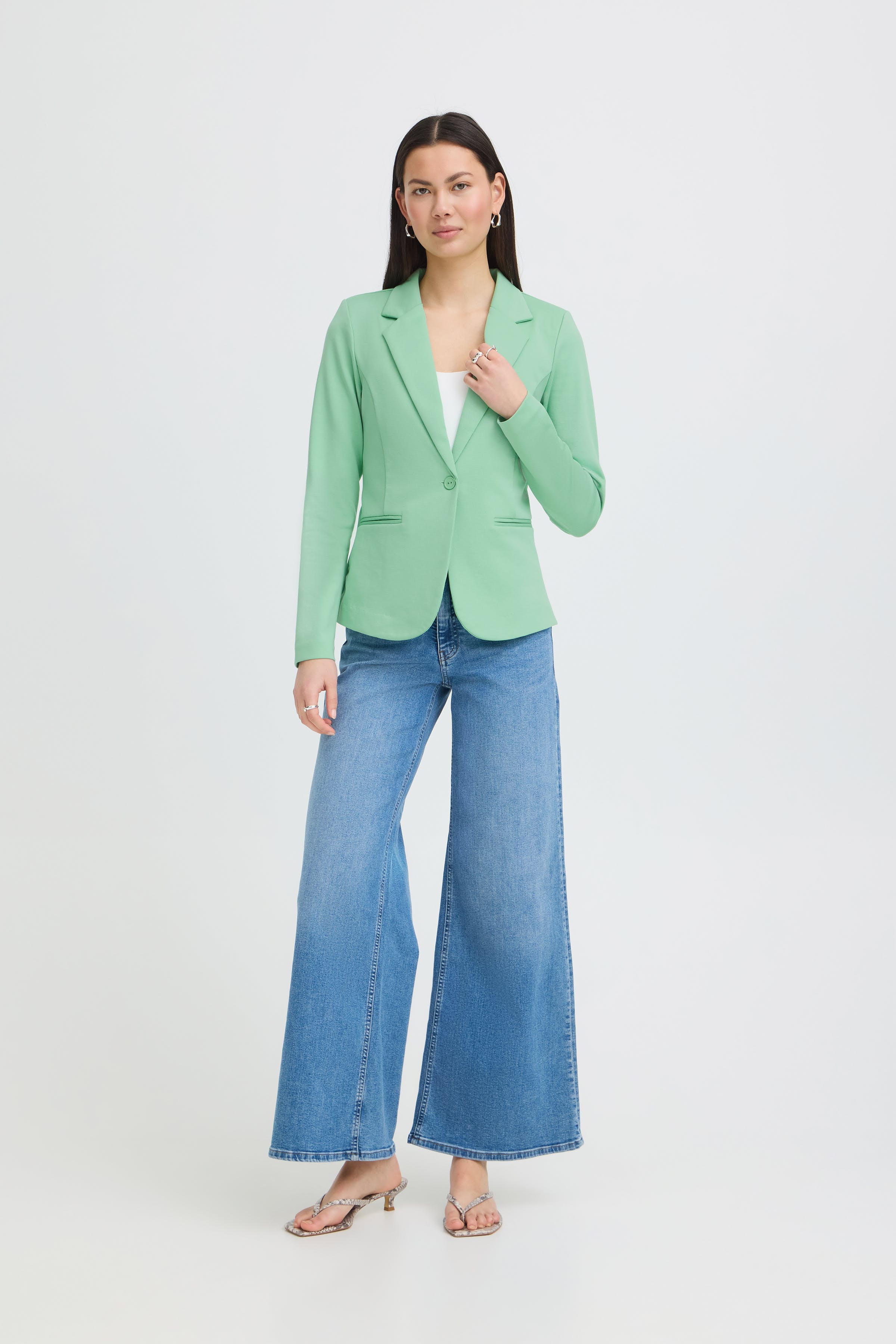 IHKATE Blazer LOOKBOOK FRONT 20101801-156322