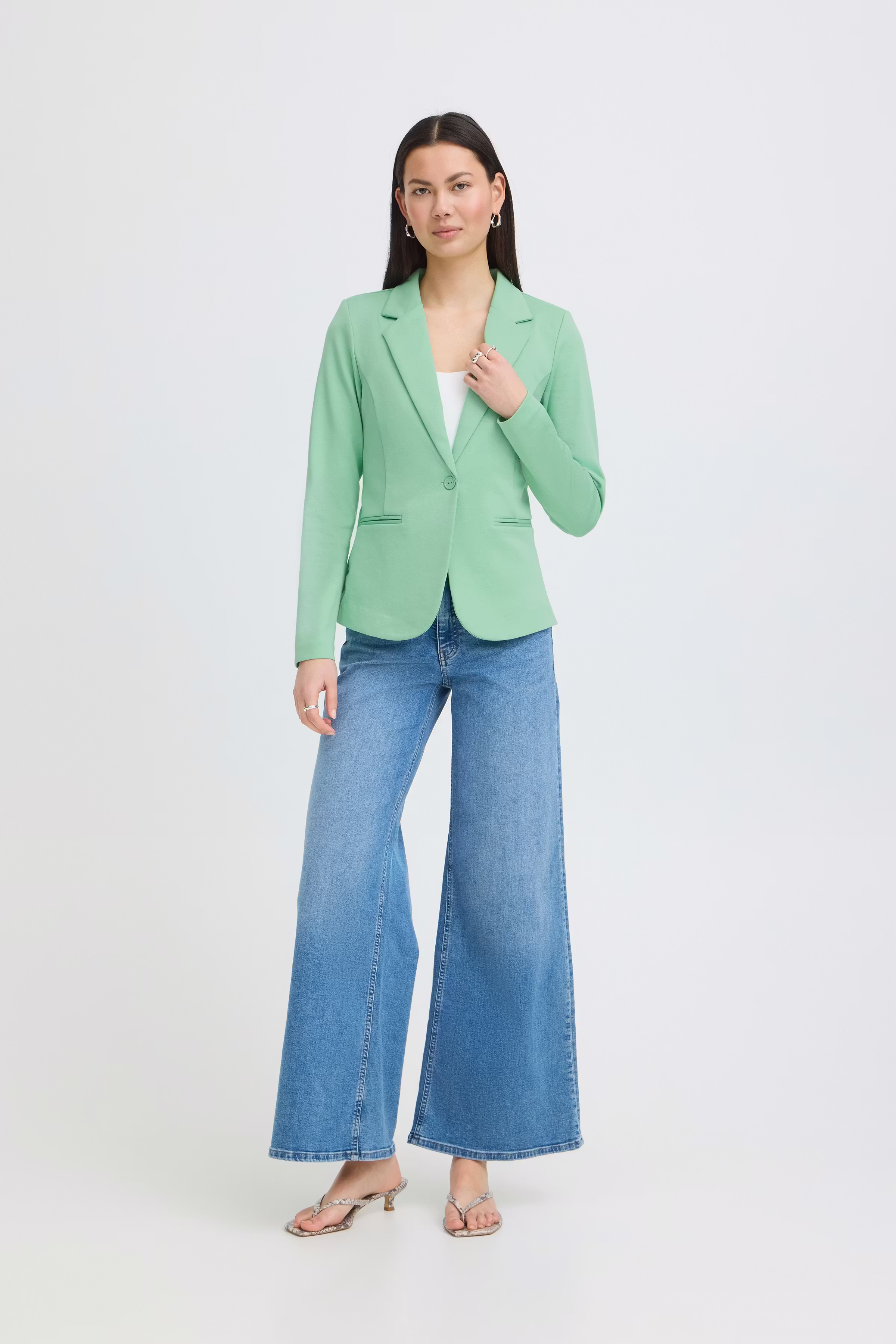 IHKATE Blazer LOOKBOOK FRONT 20101801-156322