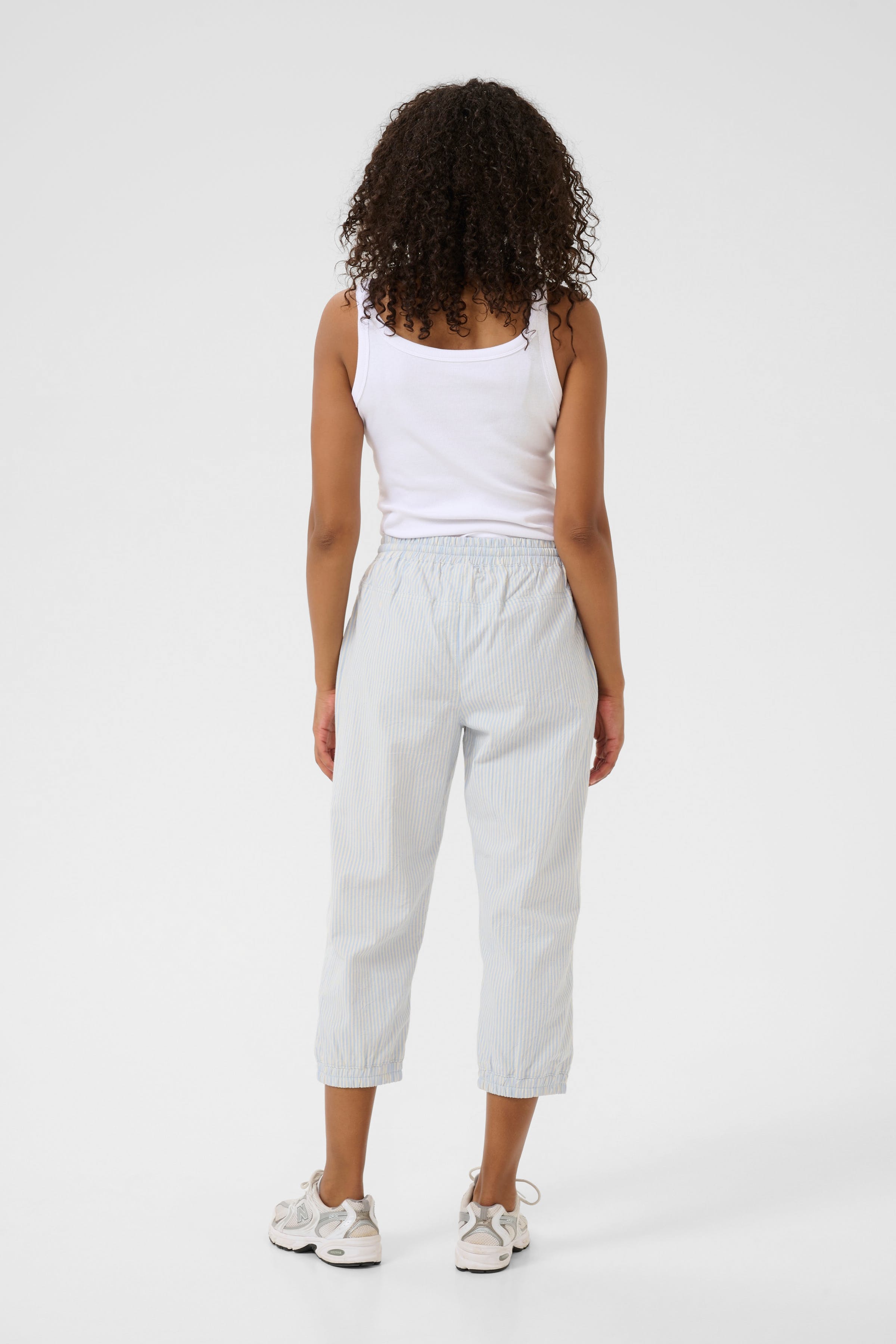 KAnaya Trousers LOOKBOOK BACK 10509010-107728