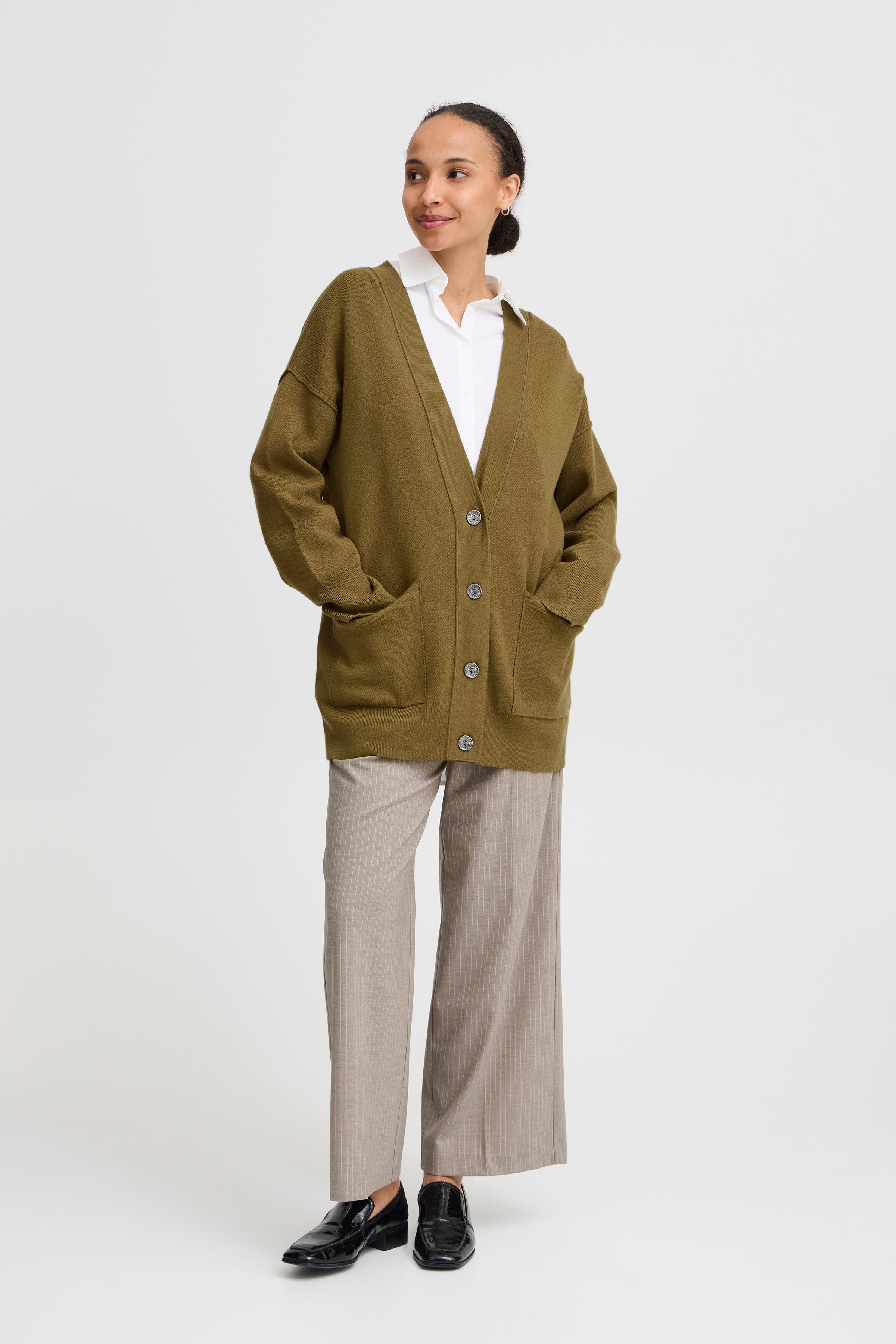 BYOTARI Cardigan LOOKBOOK FRONT 20815261-190622