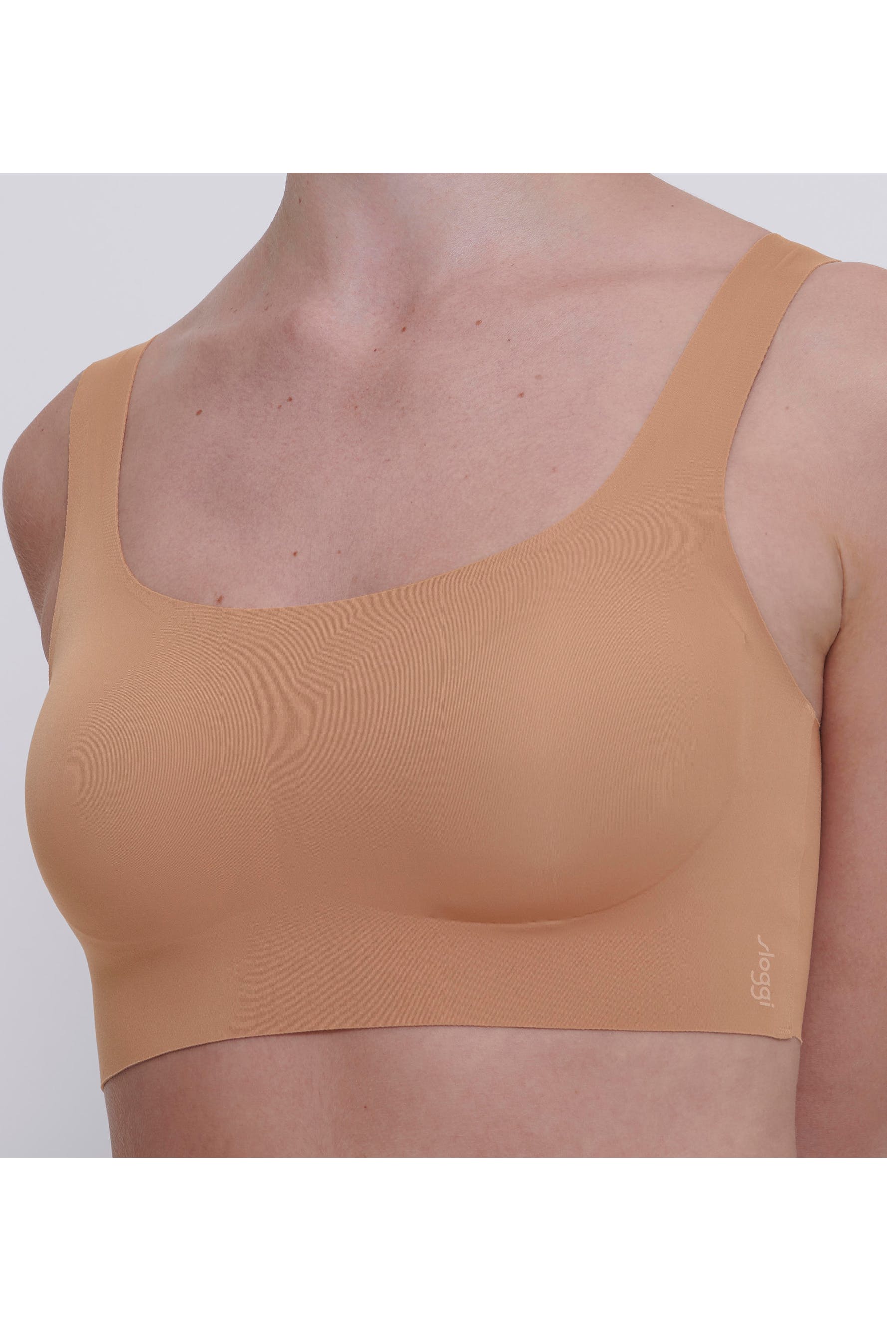 sloggiZERO-Feel BH LOOKBOOK FRONT 40551603-400787