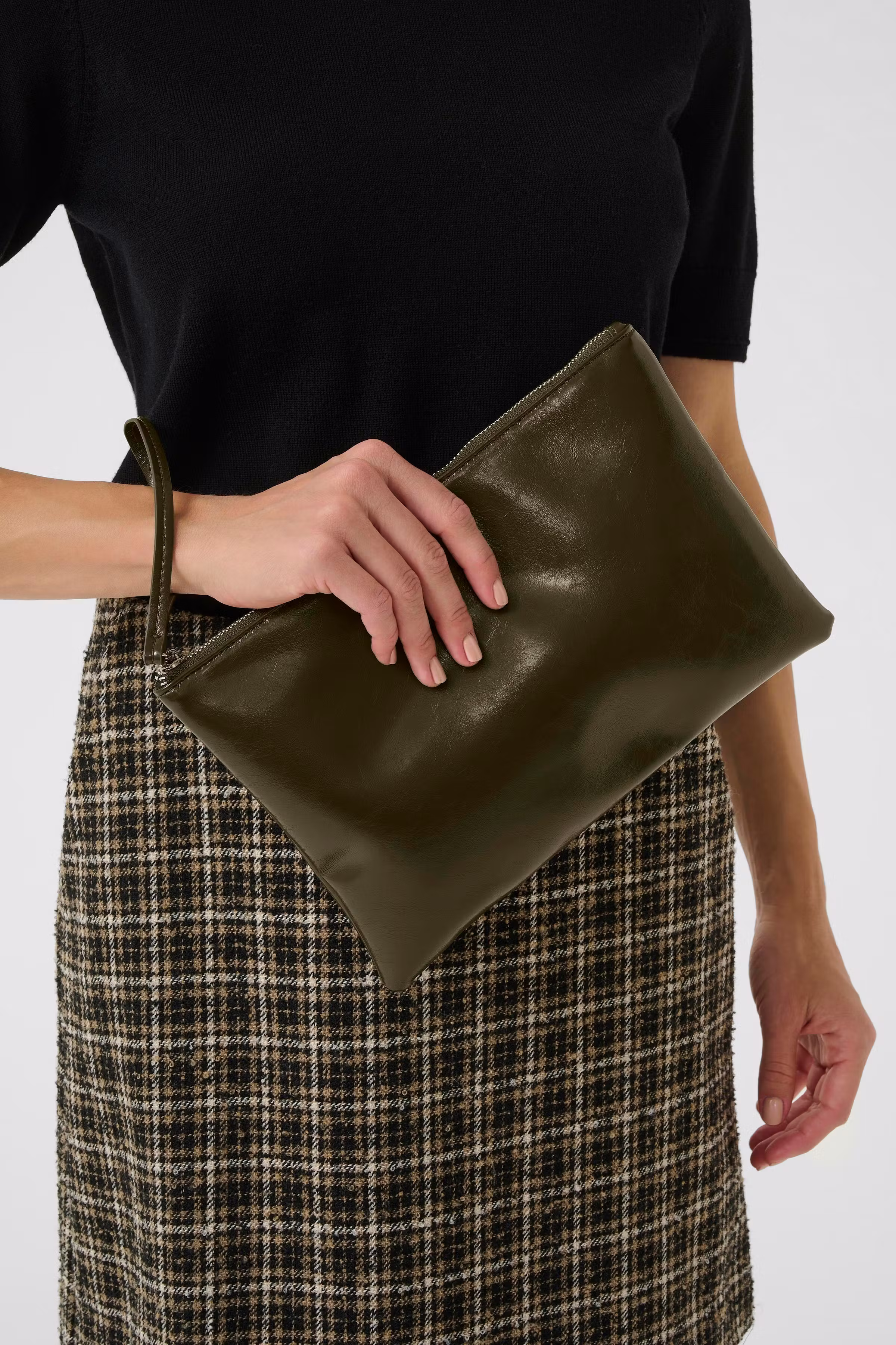 SaralinPW LOOKBOOK FRONT 30310098-190822