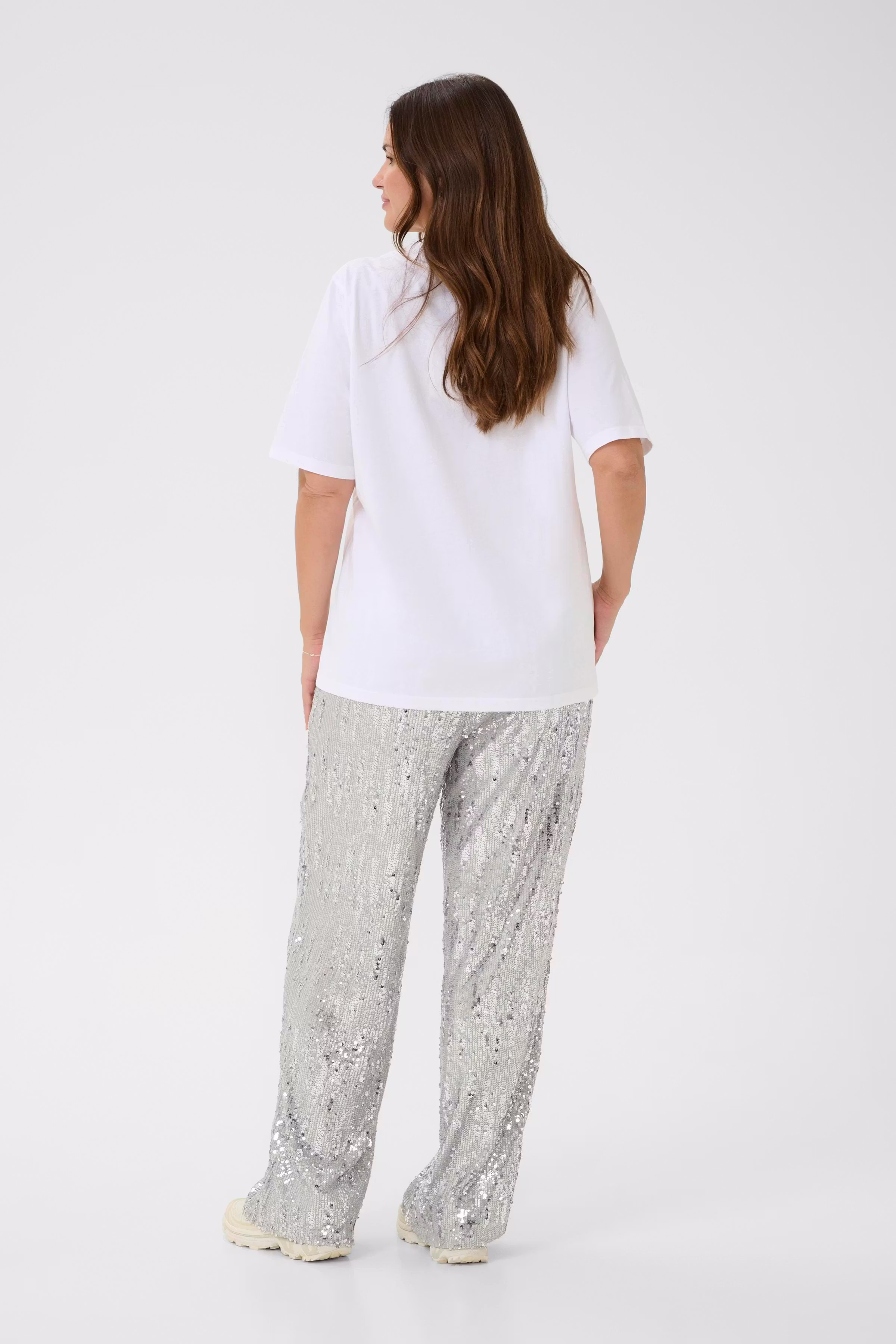 KCchari T-shirt LOOKBOOK BACK 10584008-110601