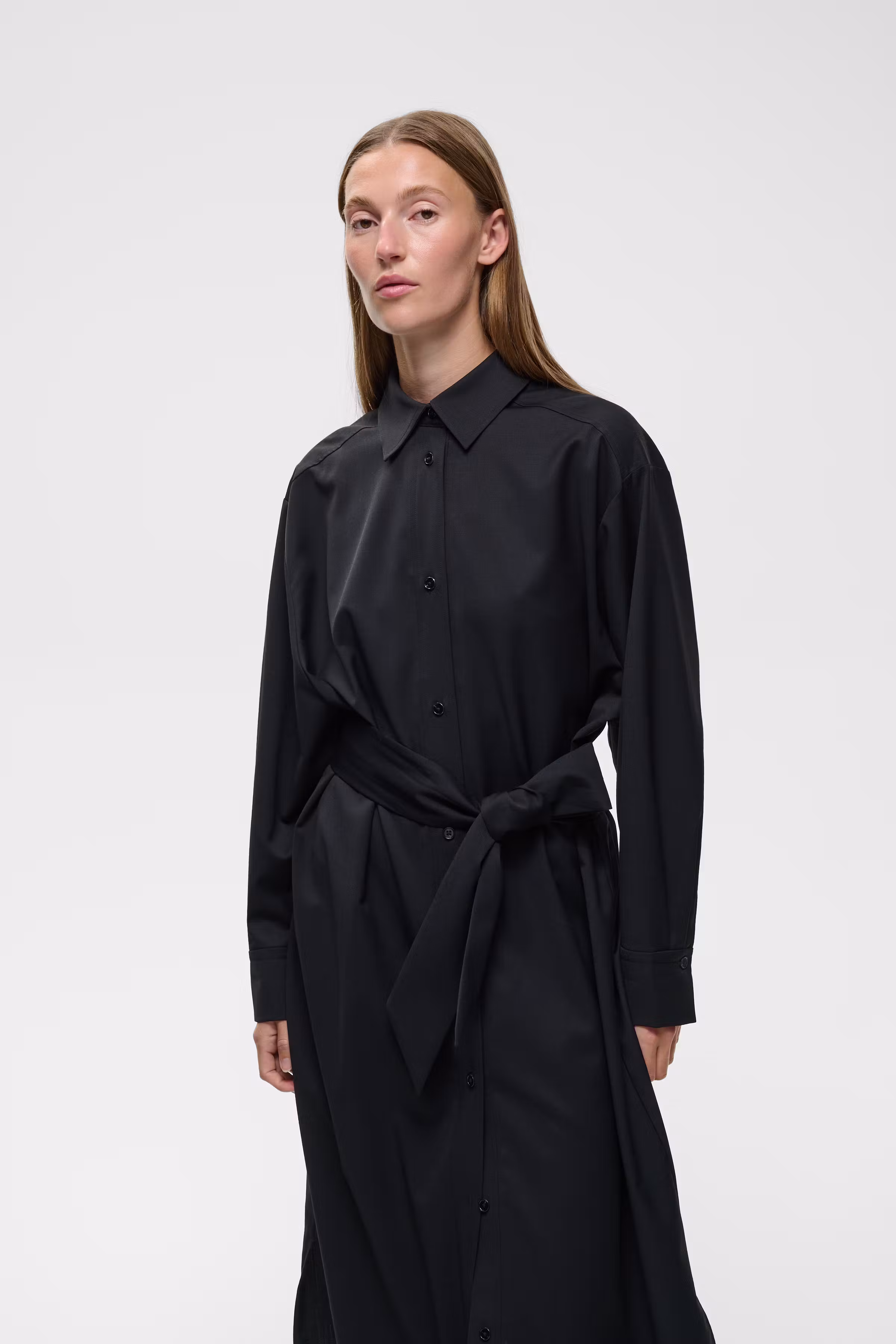 CARAHIW Kjole LOOKBOOK FRONT 30112890-194008