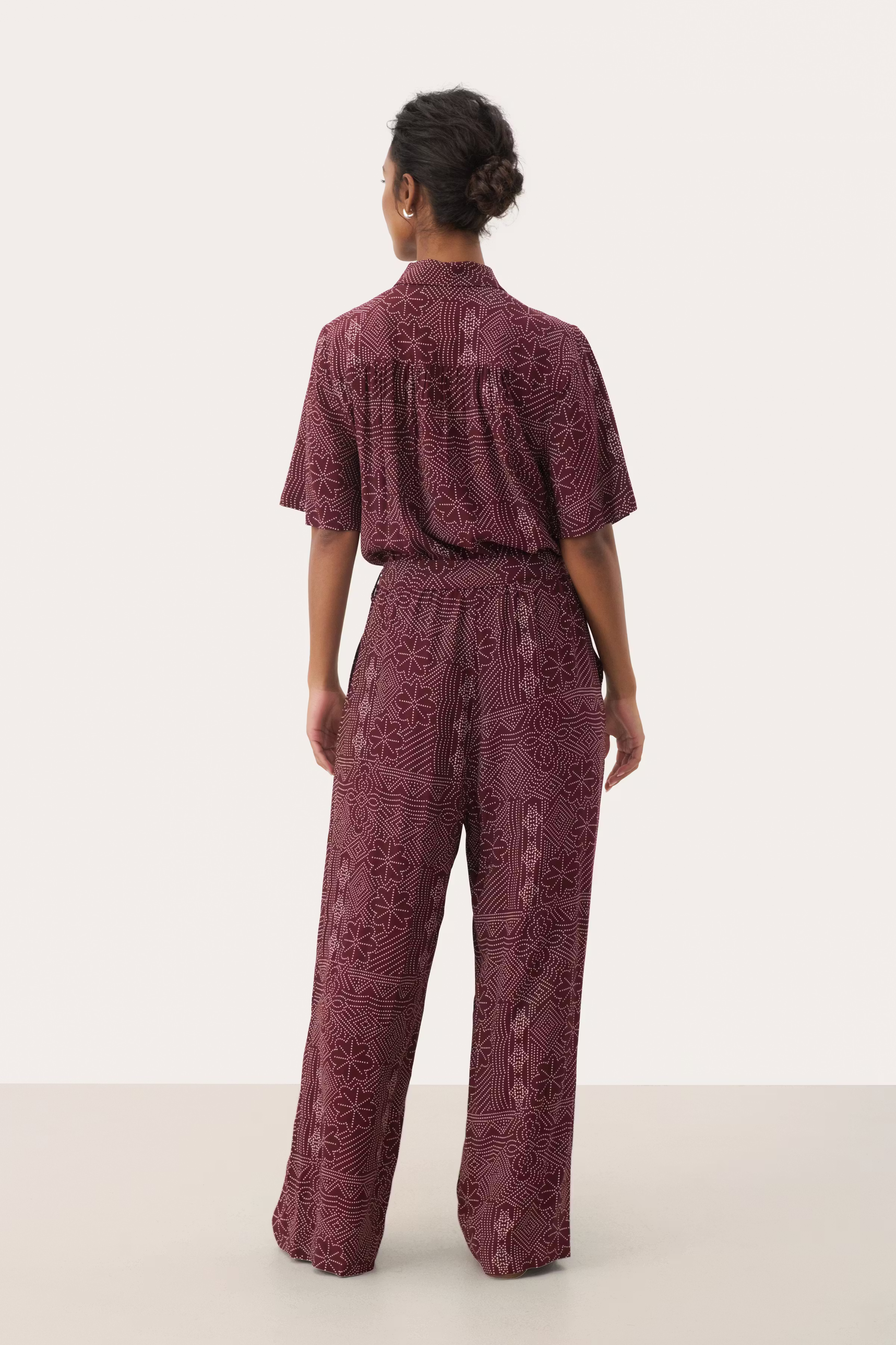 TillaPW Jumpsuit LOOKBOOK BACK 30309874-303960