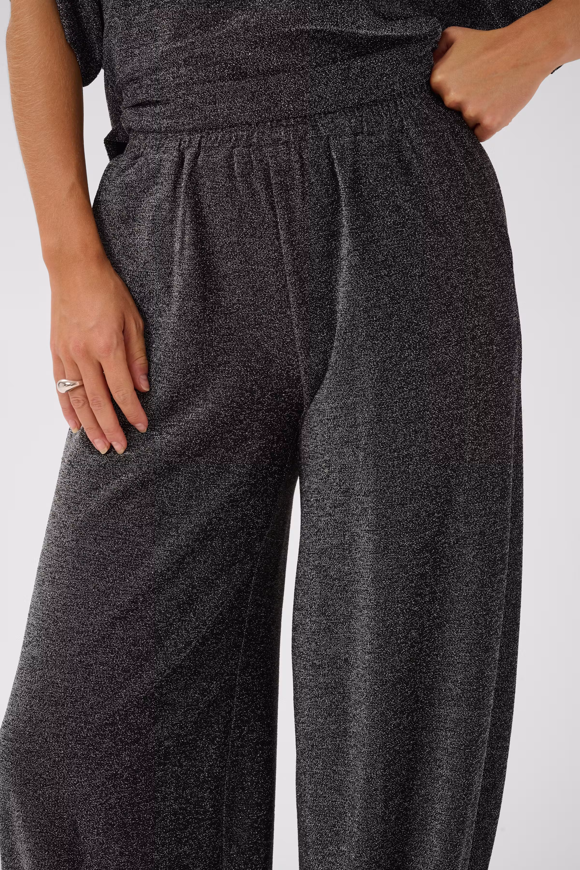 KArebecca Trousers LOOKBOOK DETAIL 10512394-110076