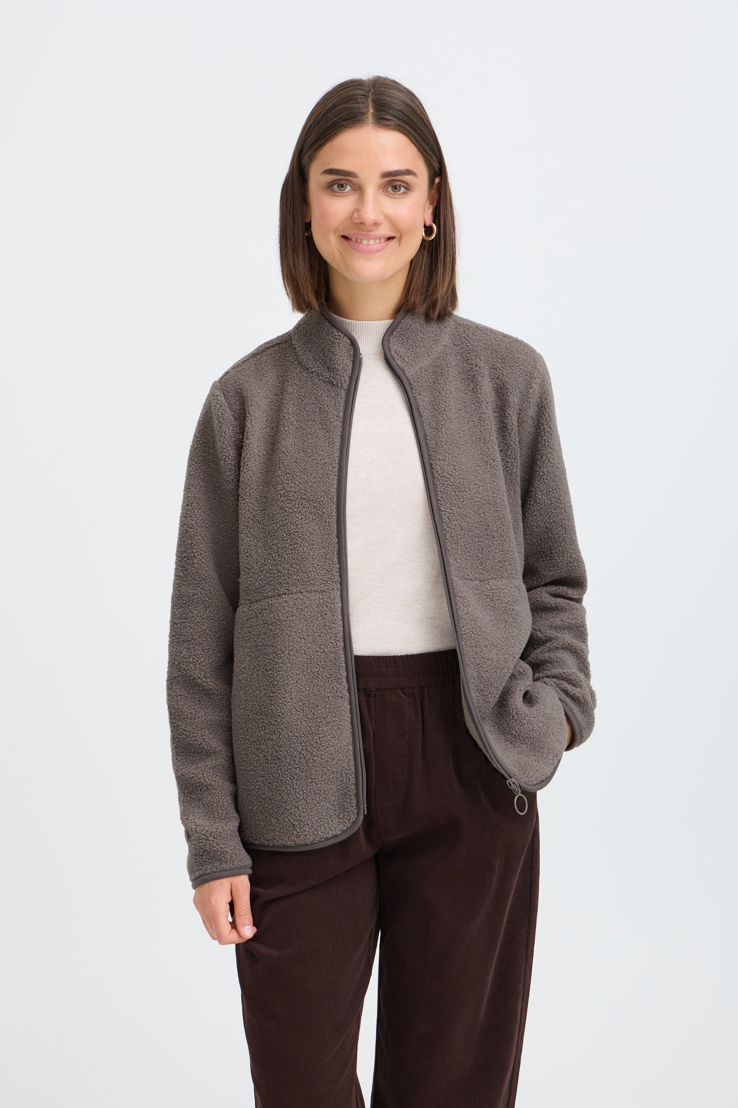 FRTENYA Outerwear LOOKBOOK FRONT 20618524-181210