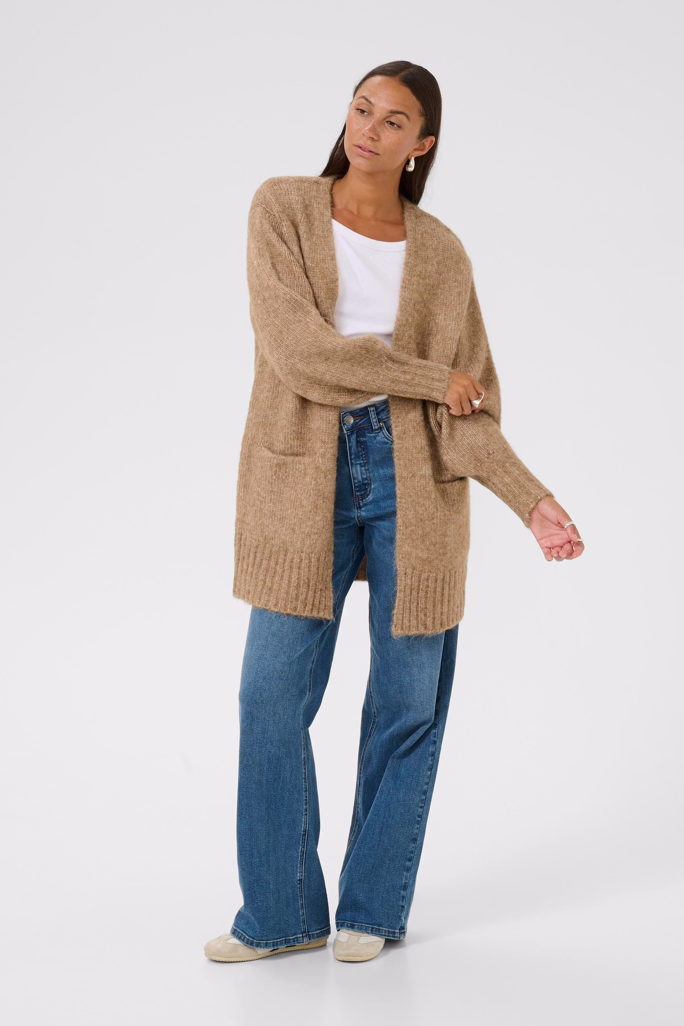 KAtrina Cardigan LOOKBOOK FRONT 10509150-1810291