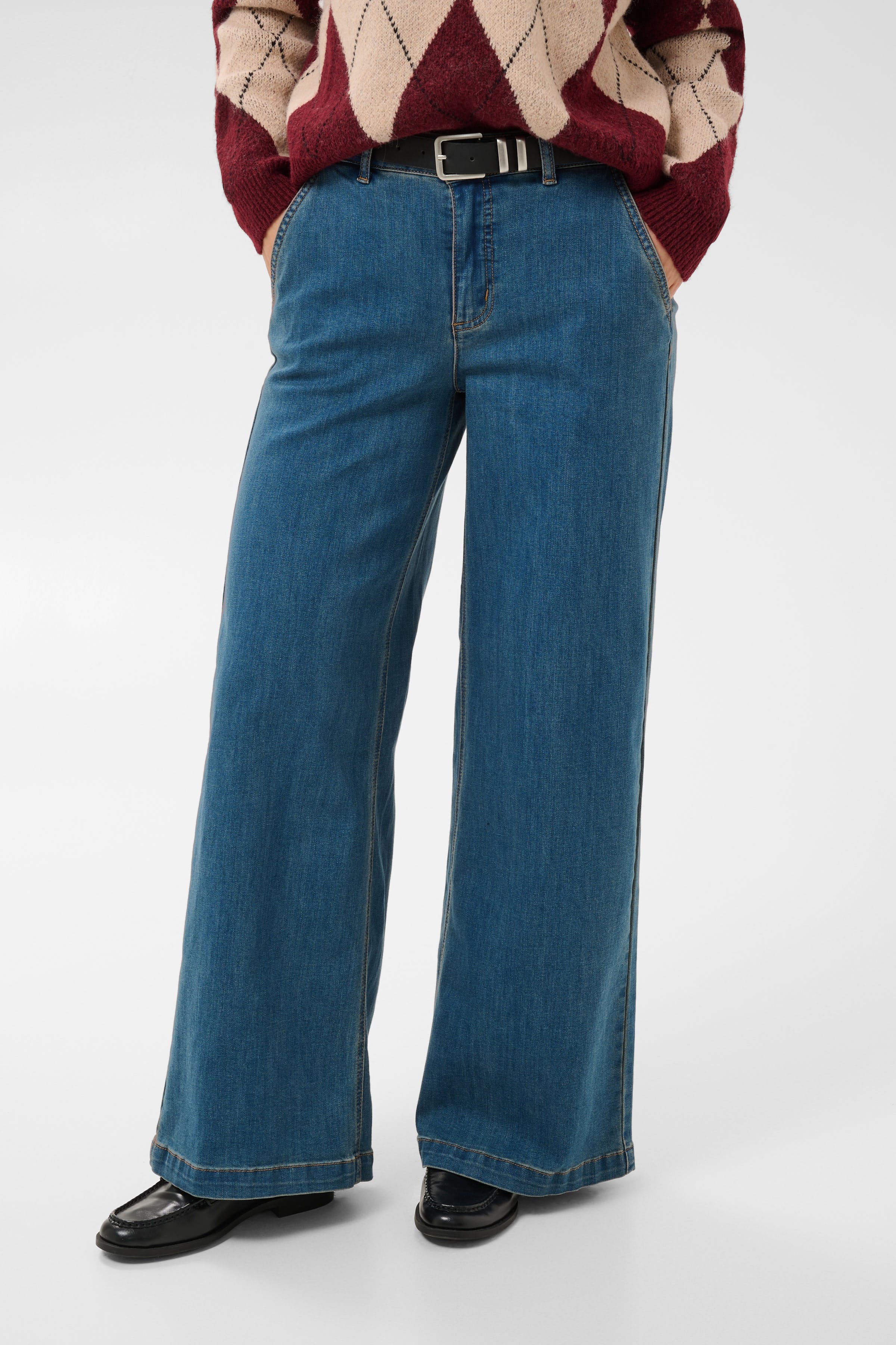 CUbobbie Jeans LOOKBOOK FRONT 50112270-900014951