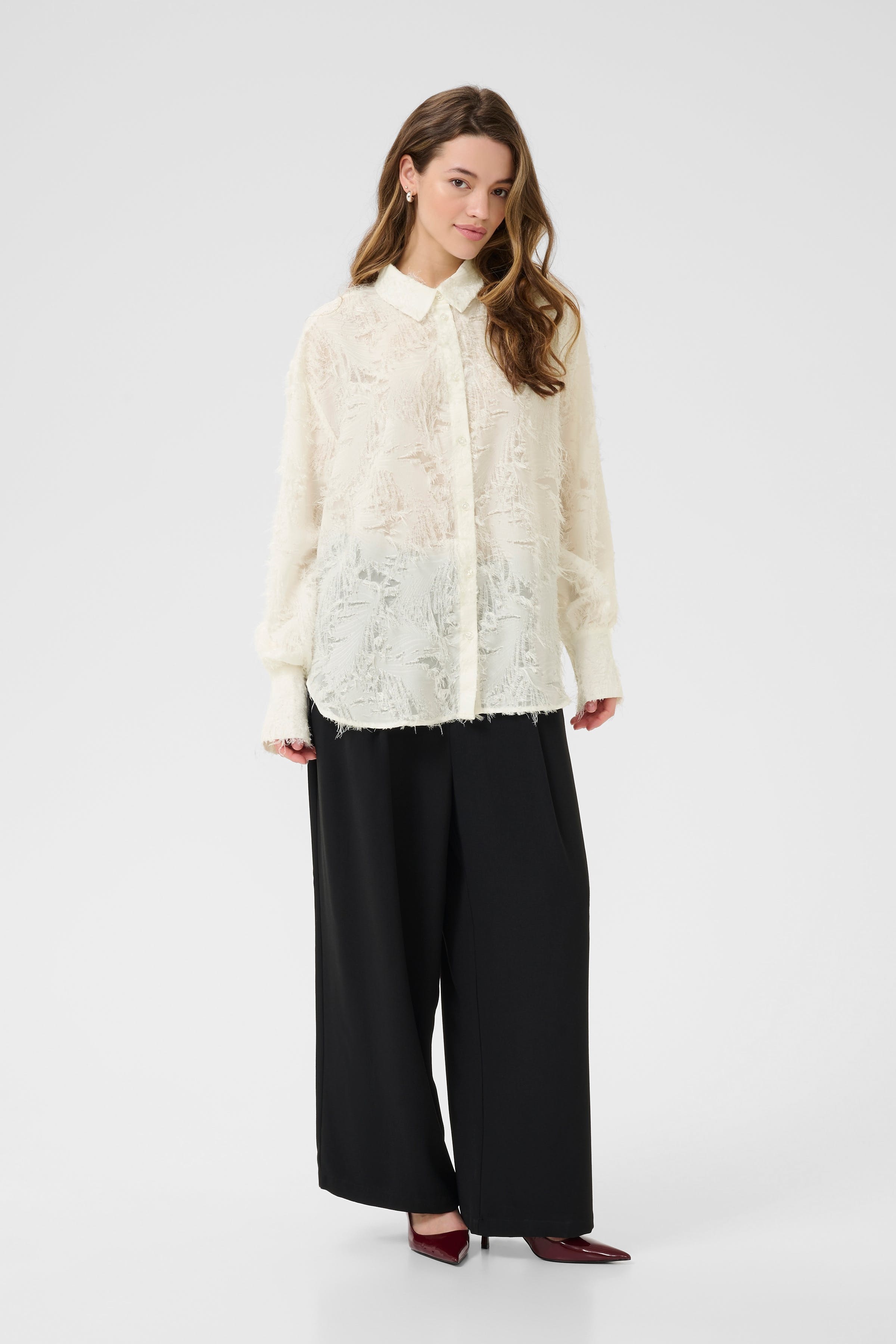 KApariva Shirt LOOKBOOK FRONT 10510123-110602