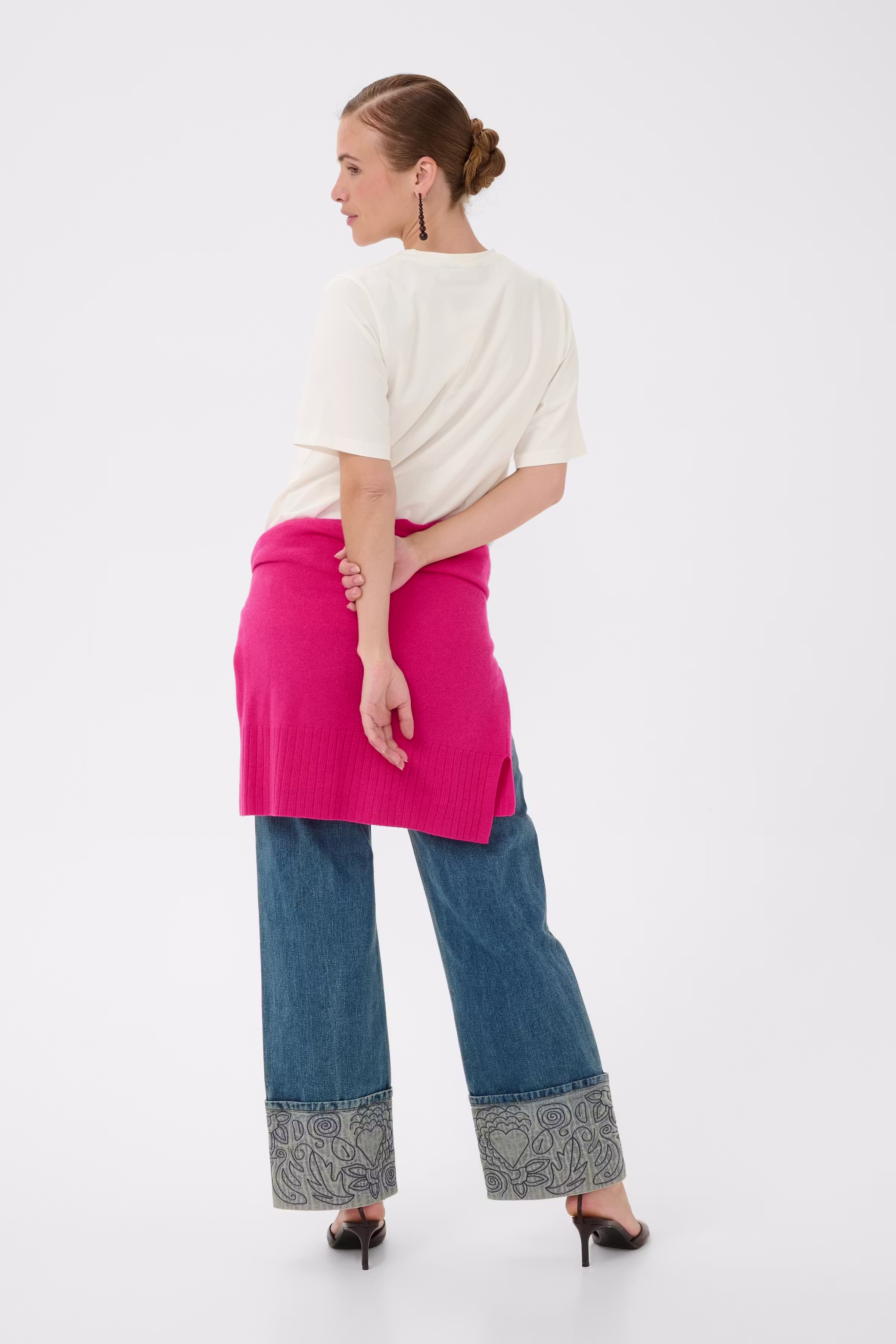 CUemba T-shirt LOOKBOOK BACK 50113286-500013
