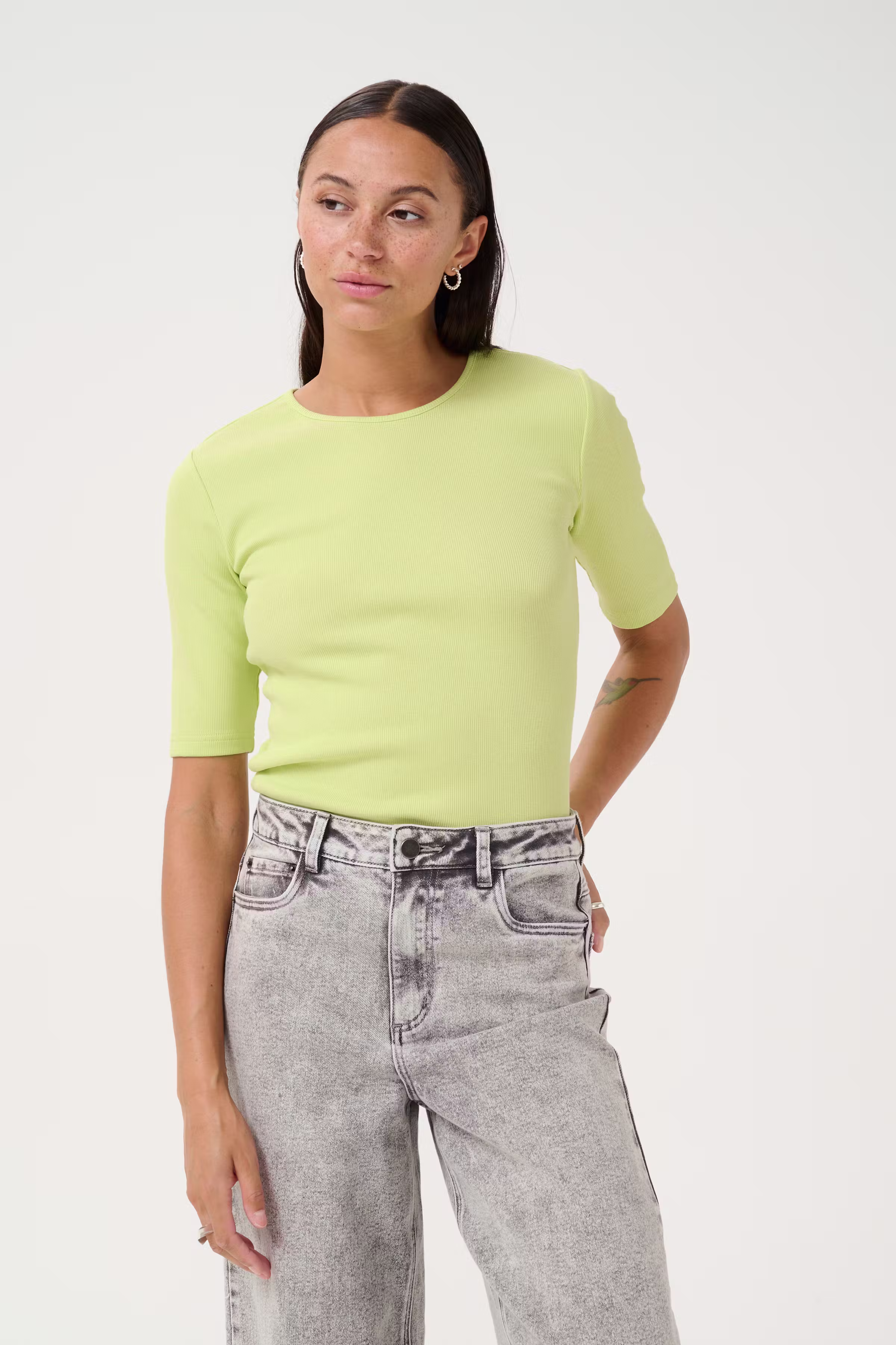 KAcarna T-shirt LOOKBOOK FRONT 10508766-130324