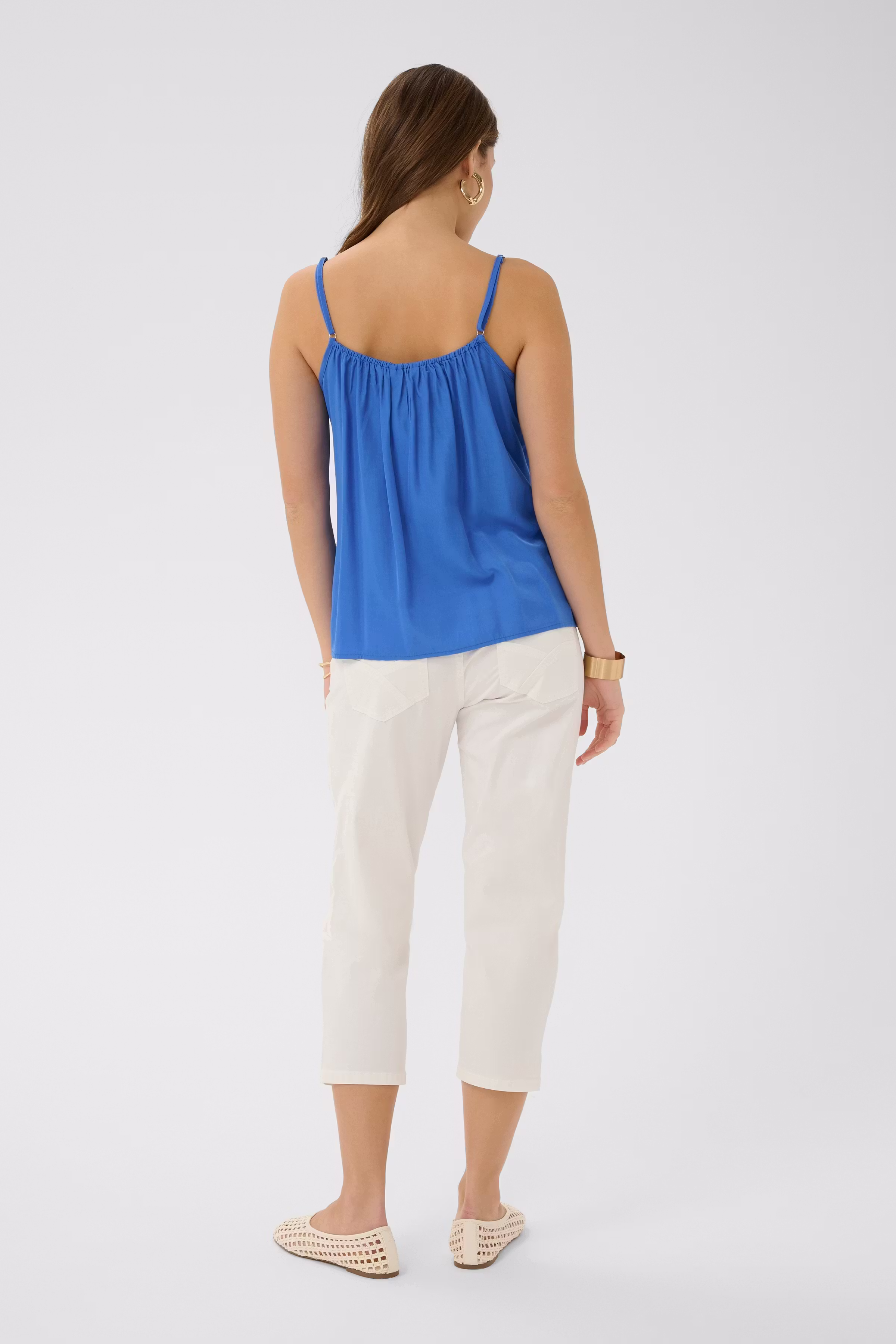 CRAnna Top LOOKBOOK BACK 10611224-184043