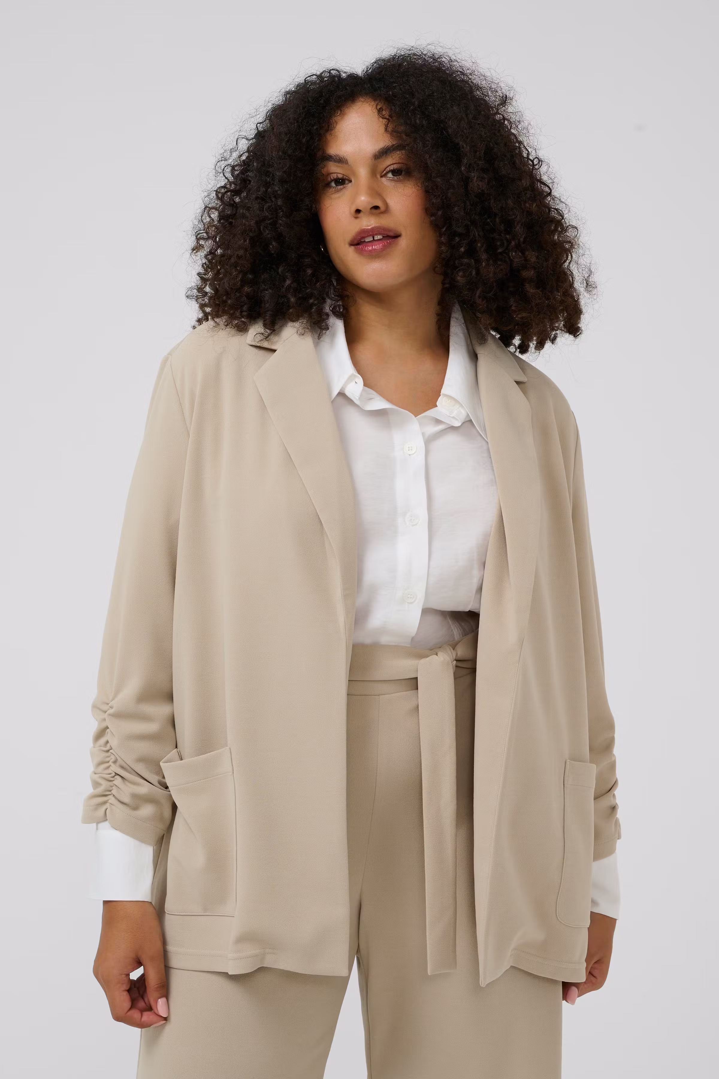 KCpheolo Blazer LOOKBOOK FRONT 10584092-151305