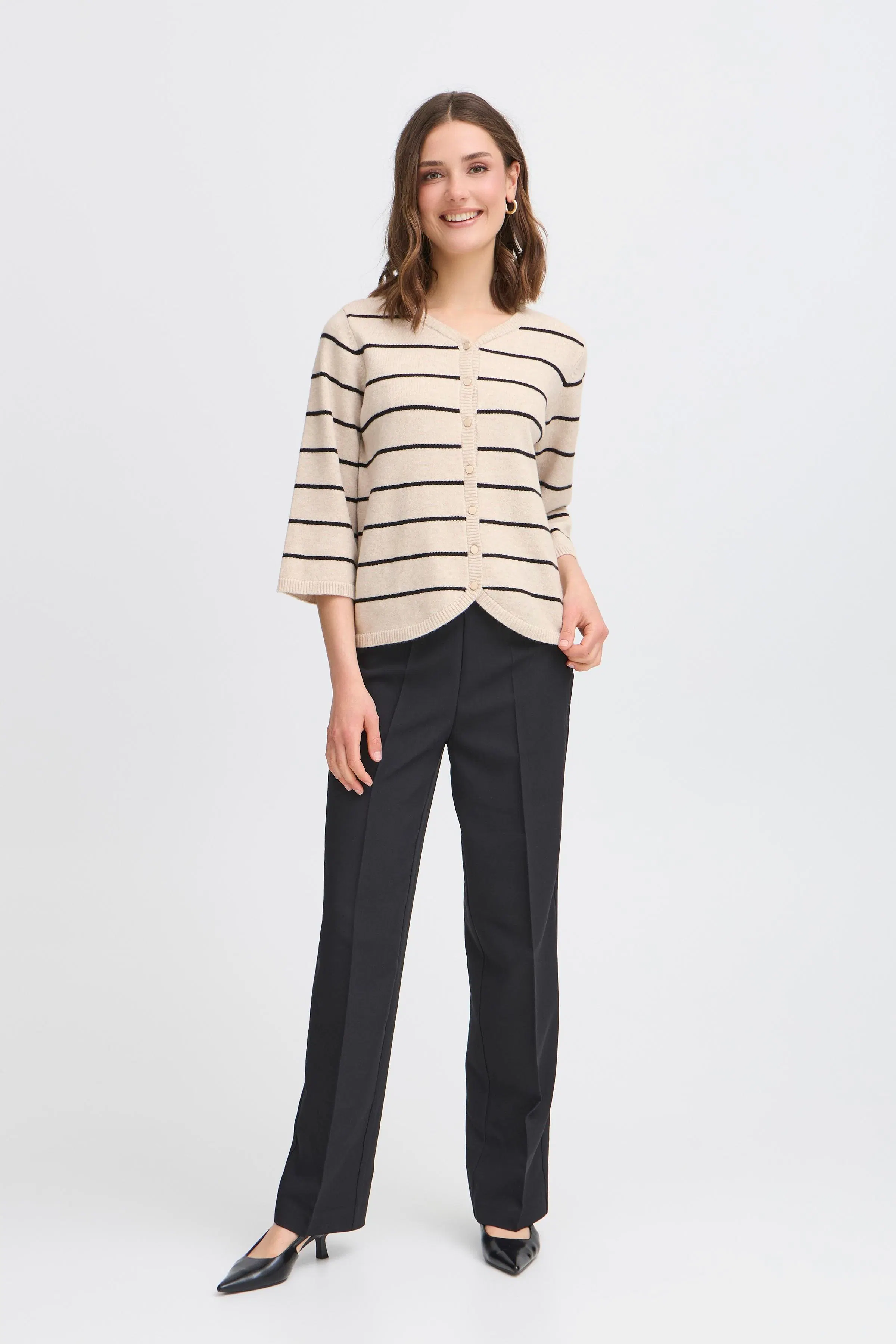 FRBITTE Cardigan LOOKBOOK FRONT 20615894-200669