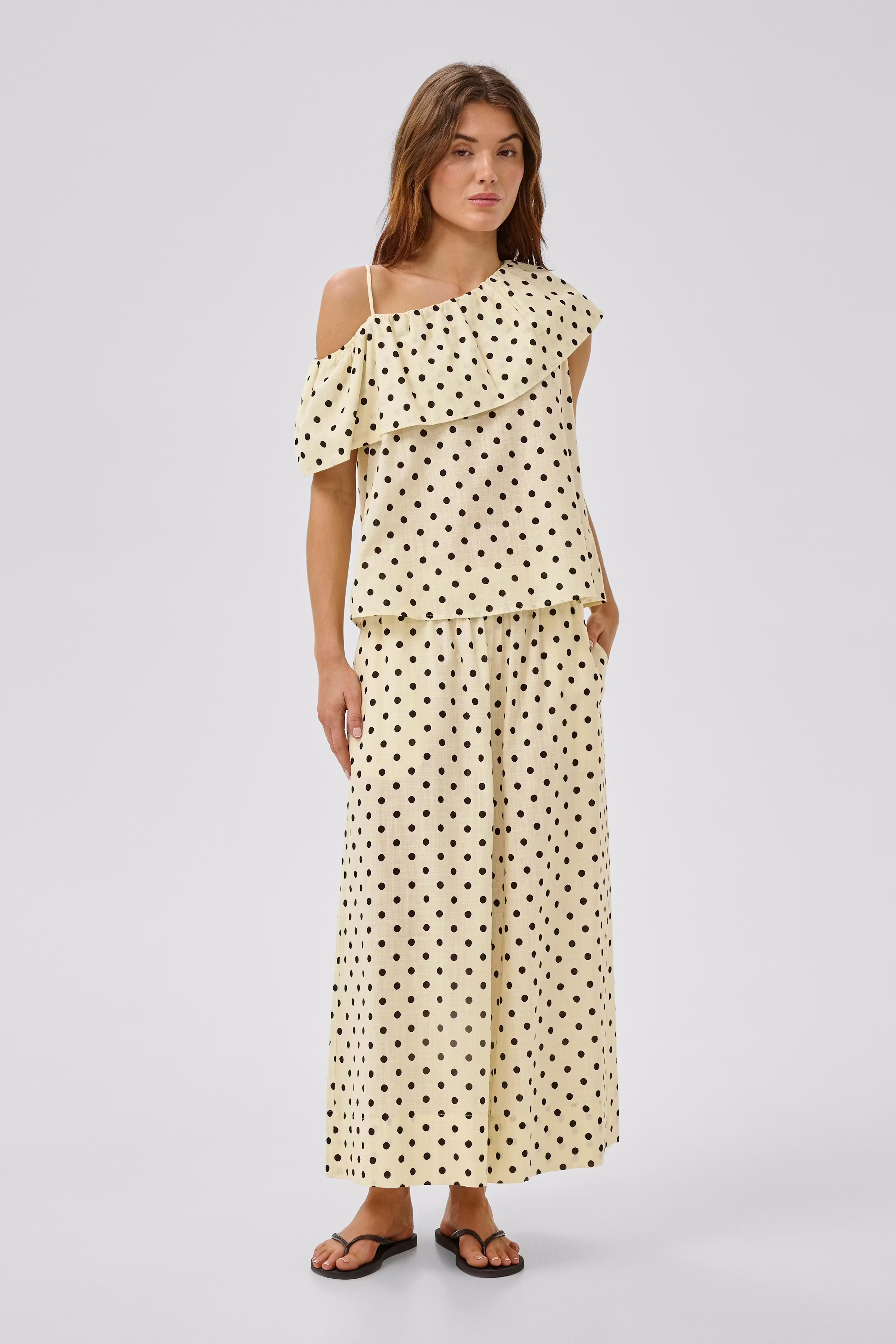 MWNada Blouse met stippen LOOKBOOK FRONT 10705552-109463