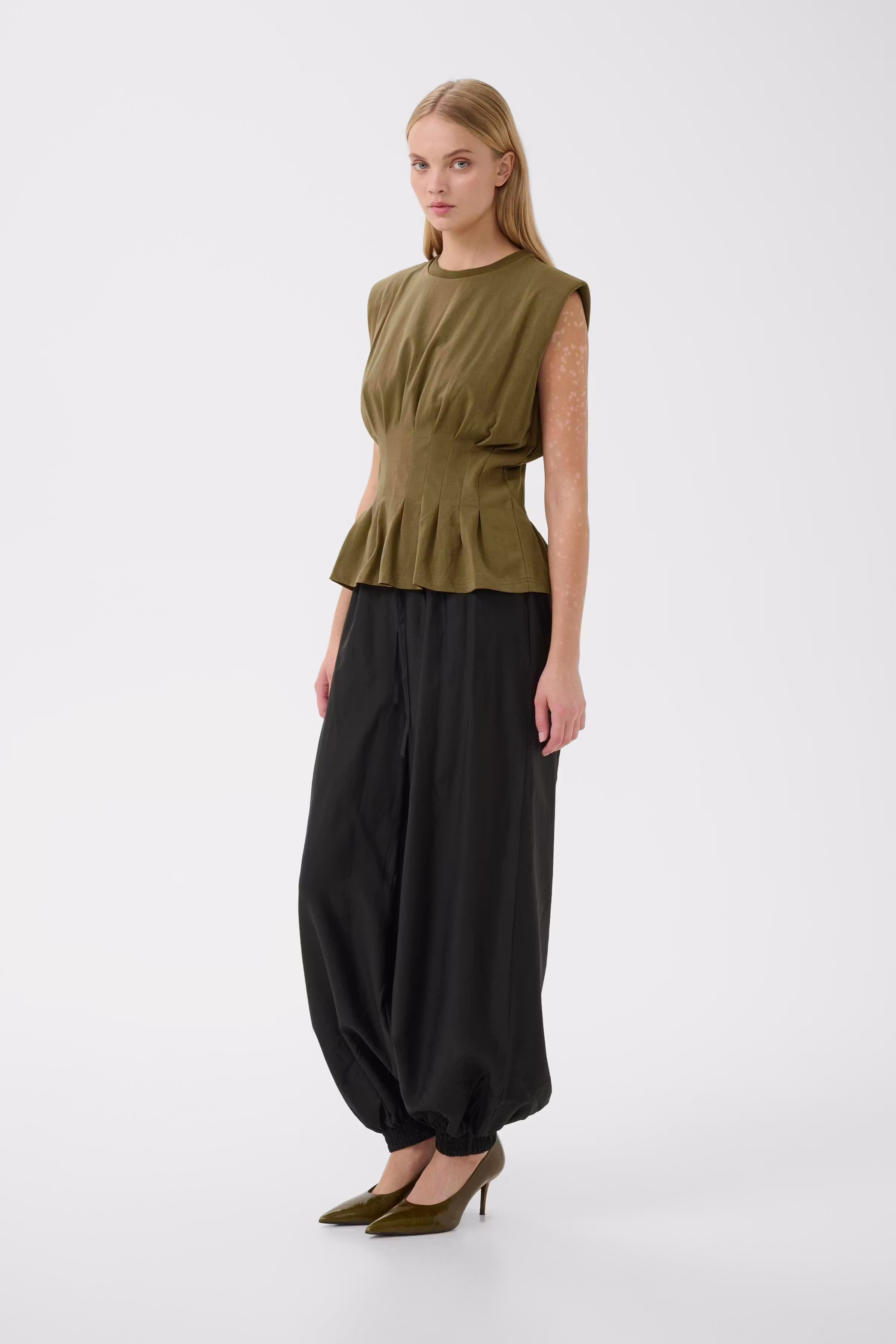 GZinez Top LOOKBOOK BACK 10911382-190622