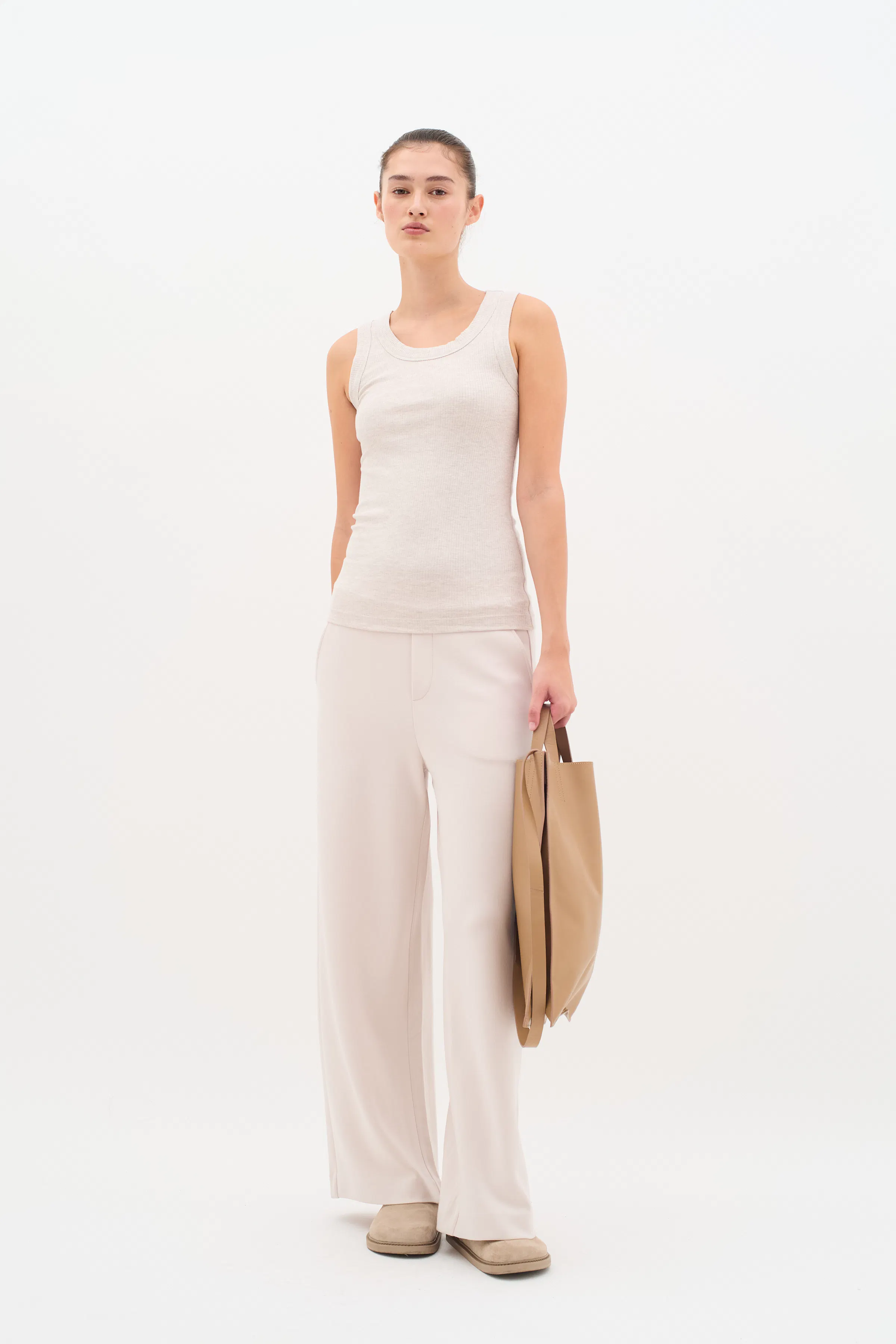 DagnaIW Top LOOKBOOK FRONT 30106863-300597