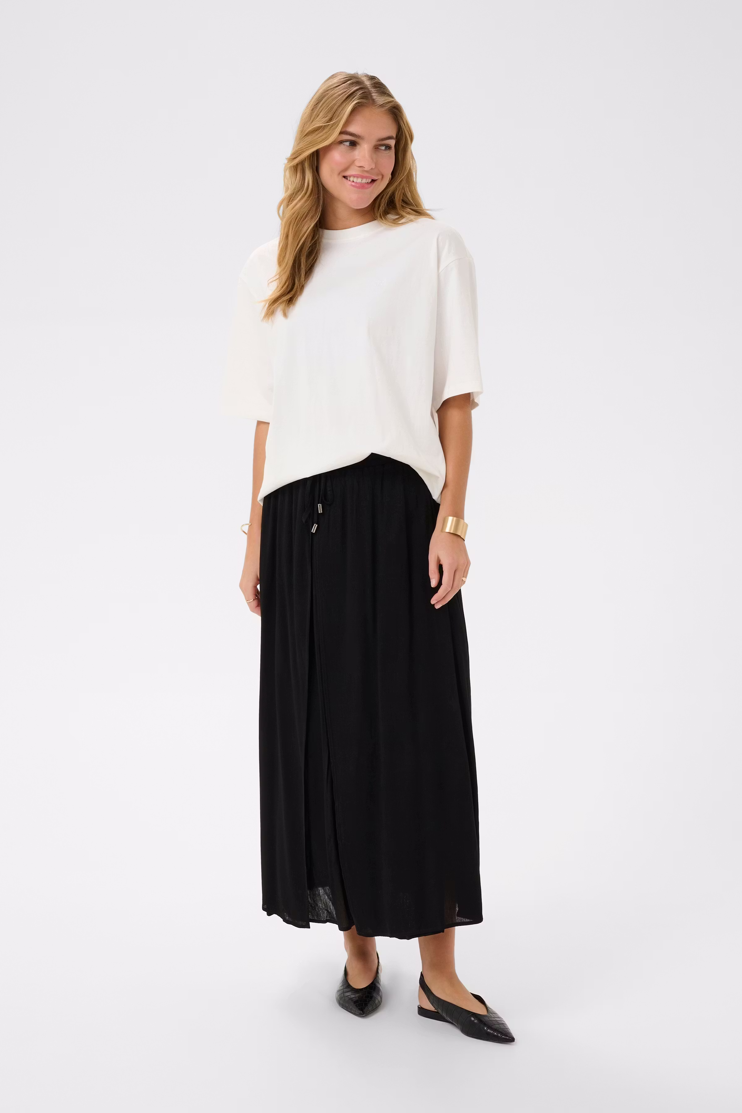 CRAllie Skirt LOOKBOOK FRONT 10615498-100120