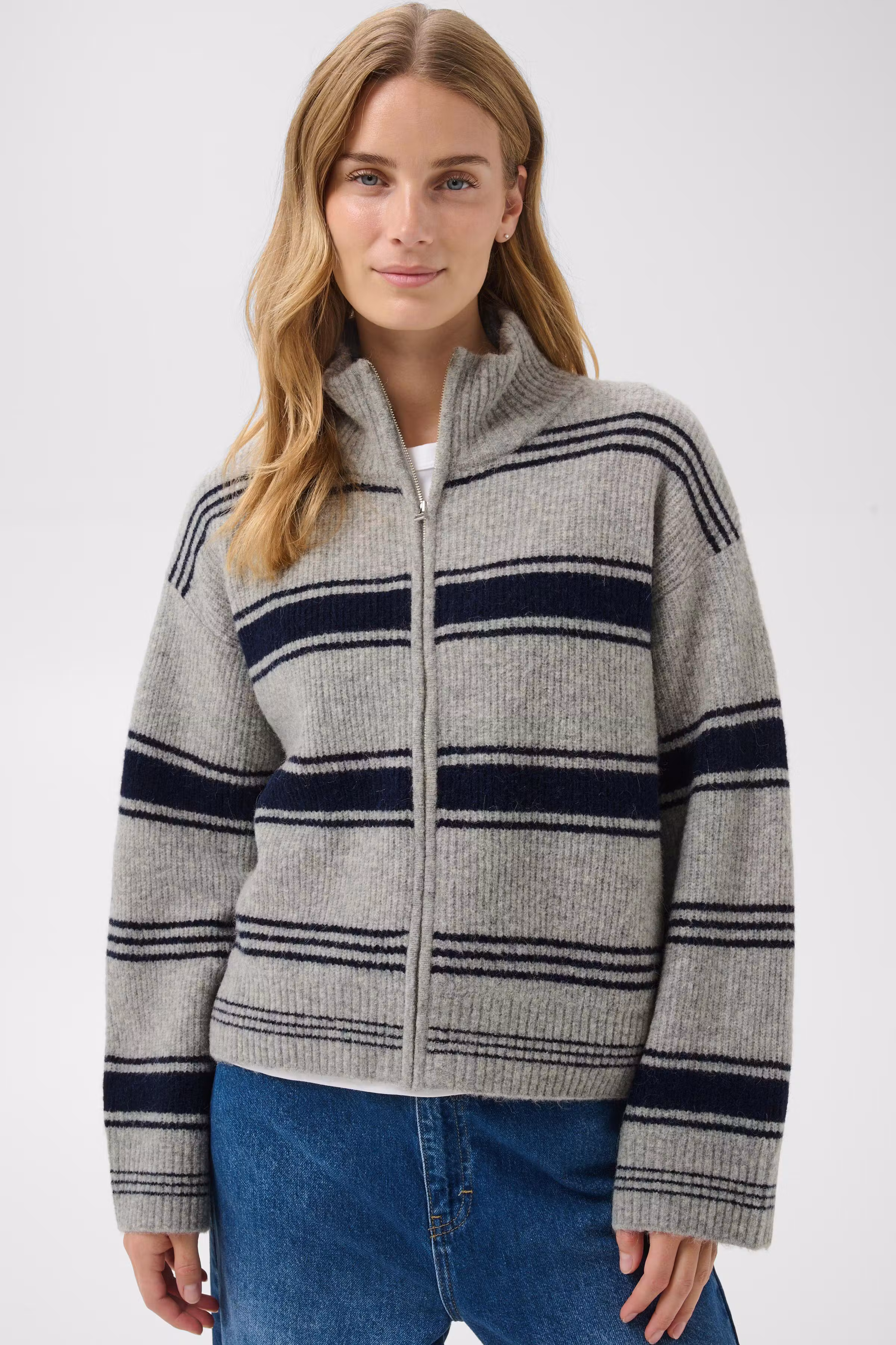 CamiriaPW Cardigan LOOKBOOK DETAIL 30310870-305330