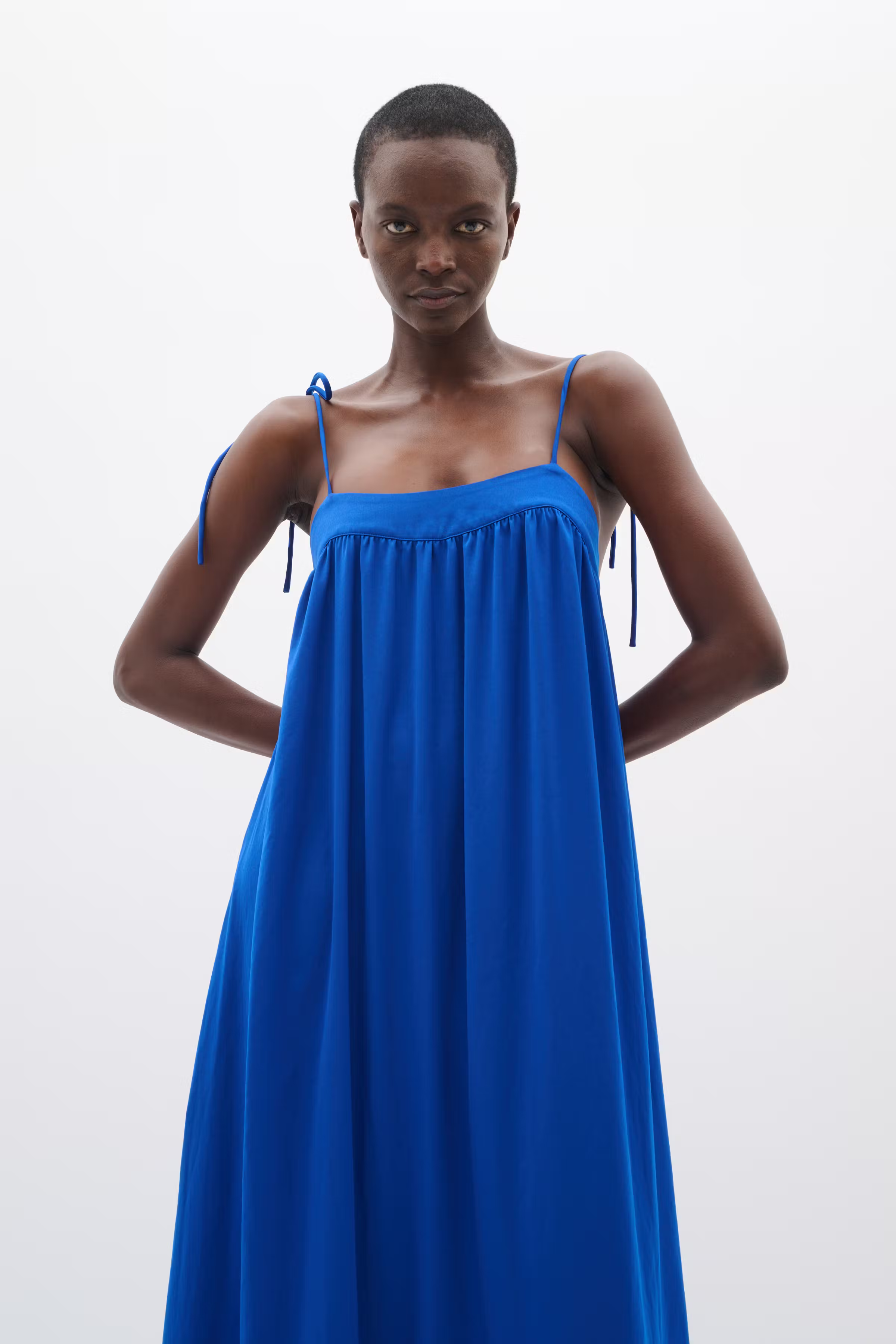 FutoIW Jurk LOOKBOOK FRONT 30110804-193952