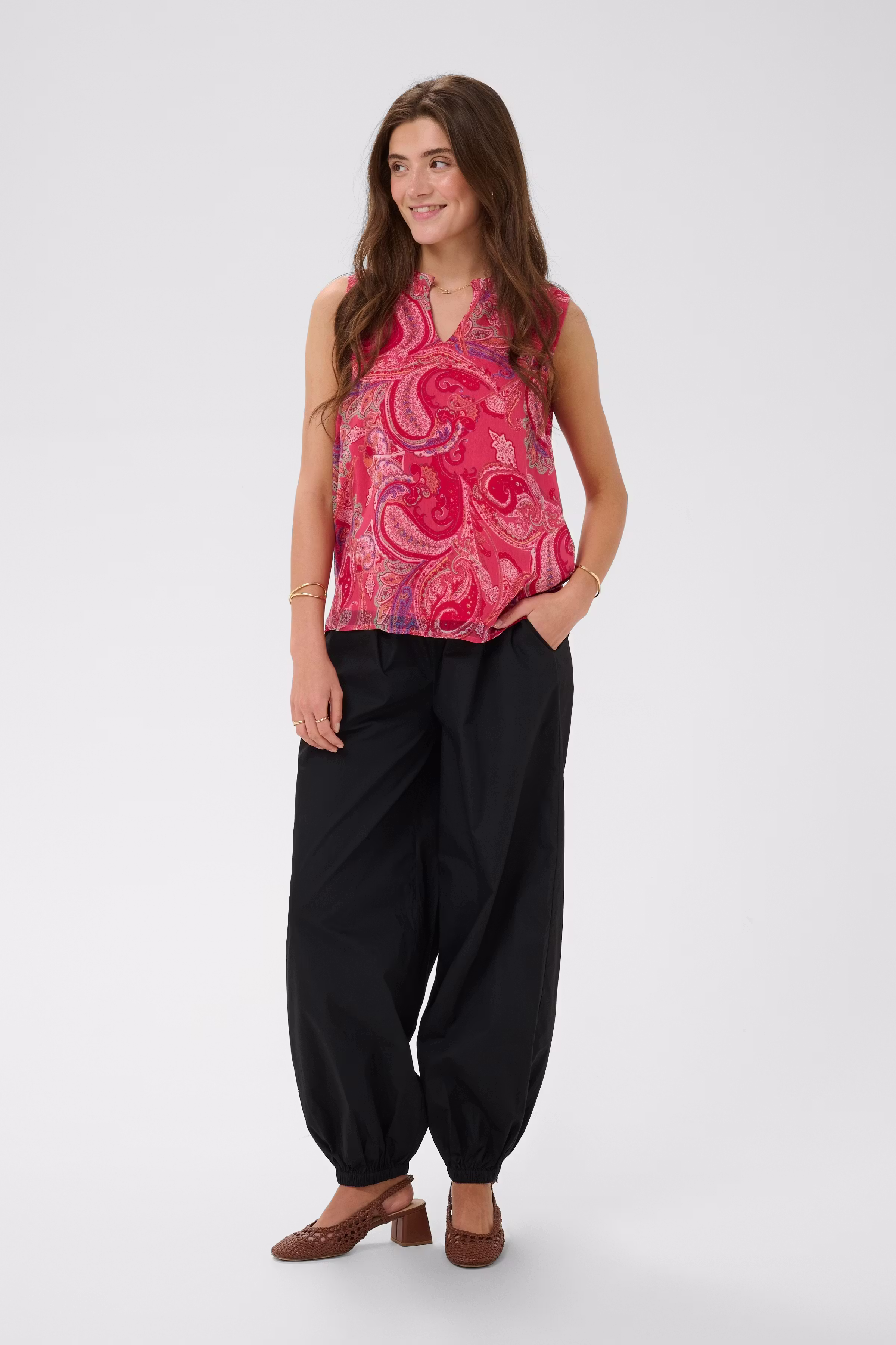 CRYuna Blouse LOOKBOOK FRONT 10615793-105417