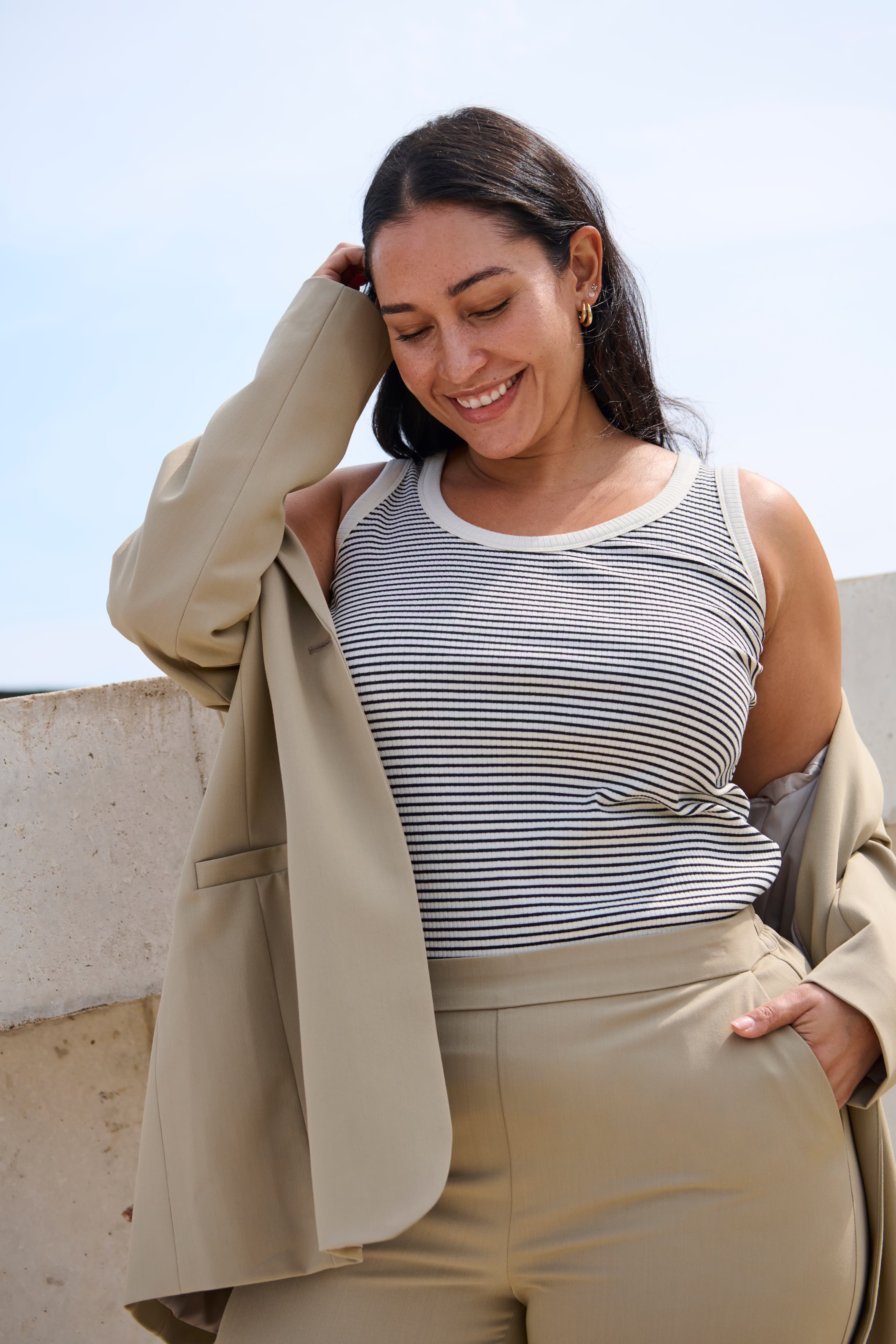 KCkana Top LOCATION NONE 10582197-105406