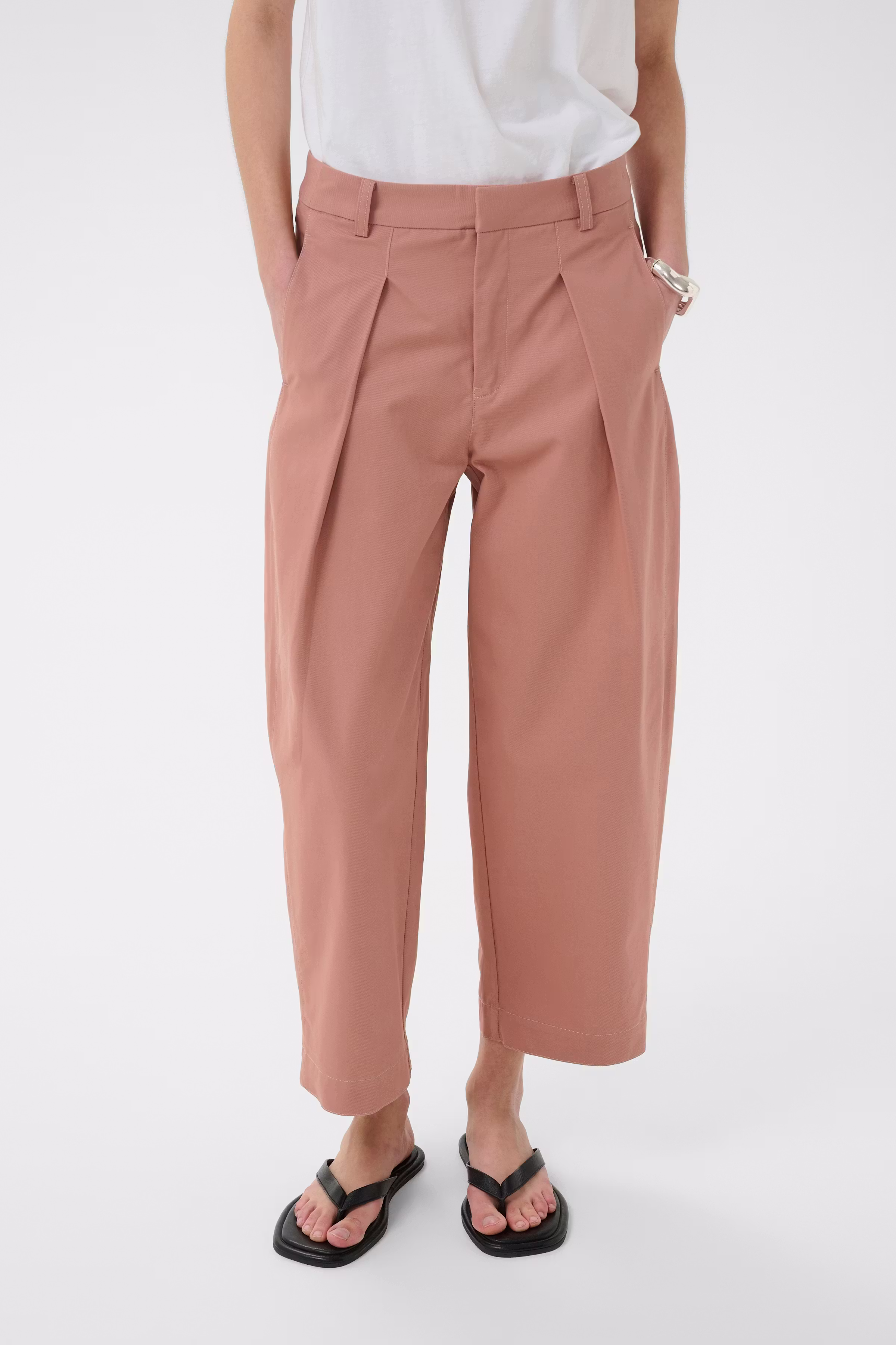 TinikkaIW Cropped Trousers LOOKBOOK FRONT 30111258-171514