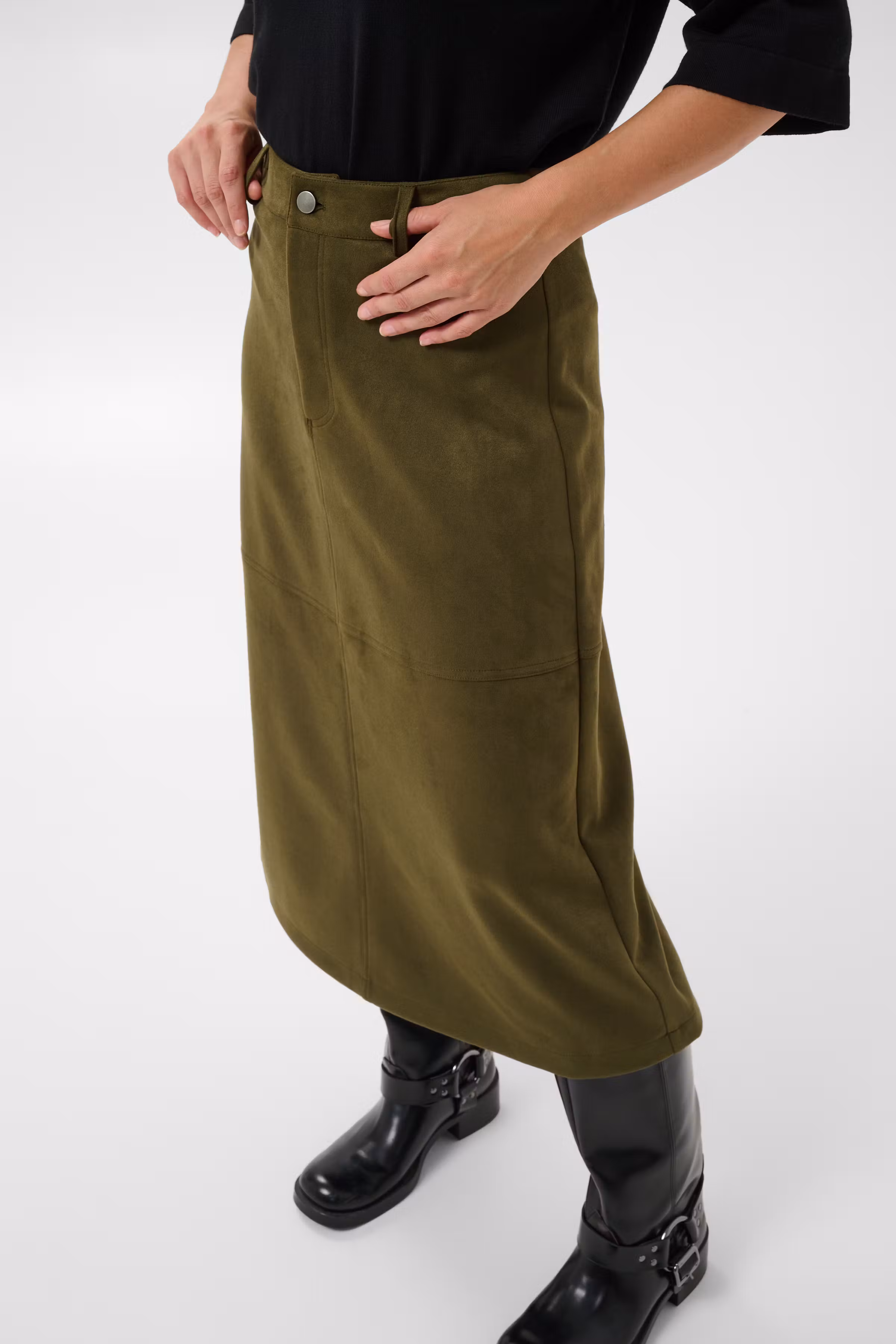 KAaster Skirt LOOKBOOK DETAIL 10513228-1000819