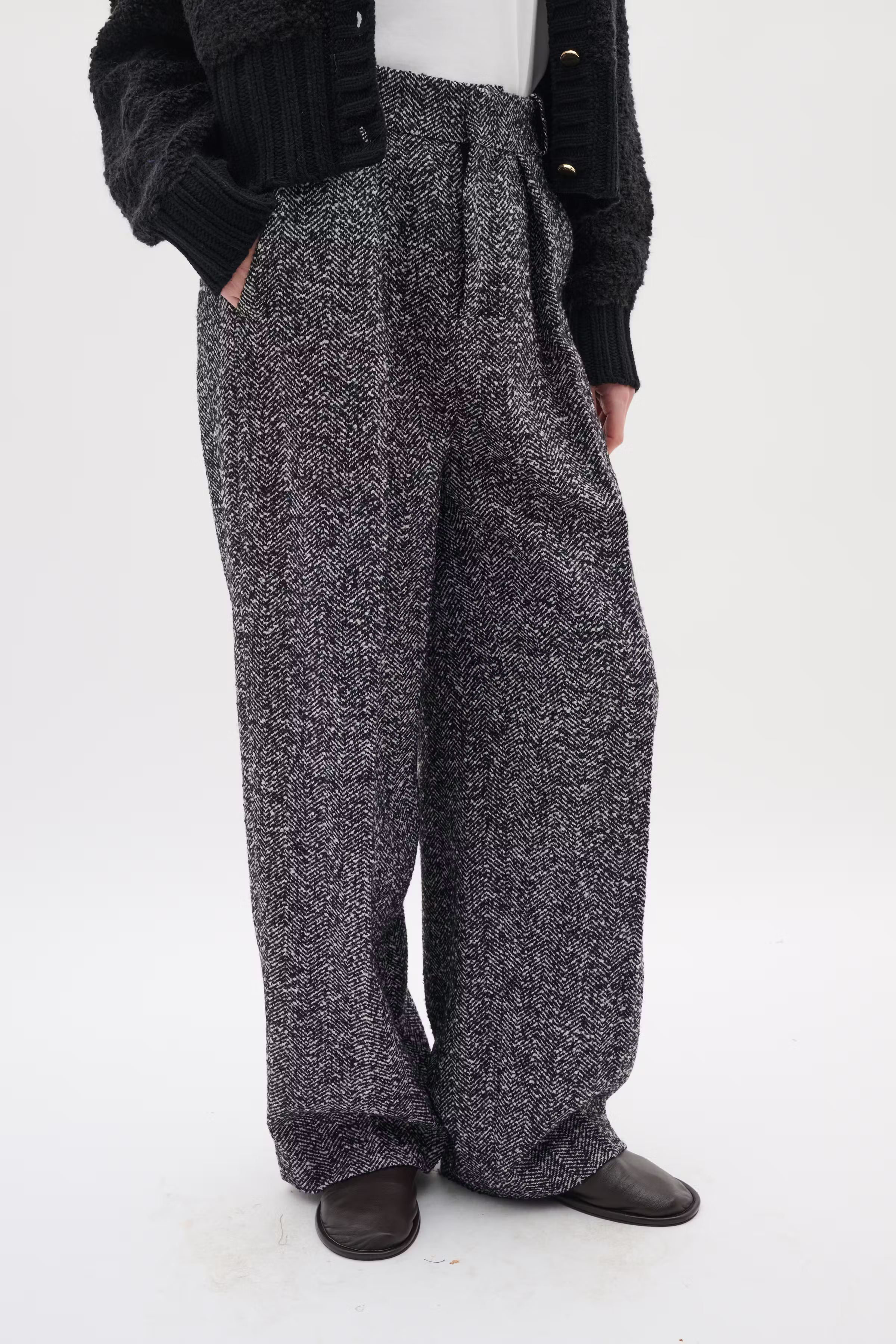 BryannyIW Byxor LOOKBOOK FRONT 30111010-300027