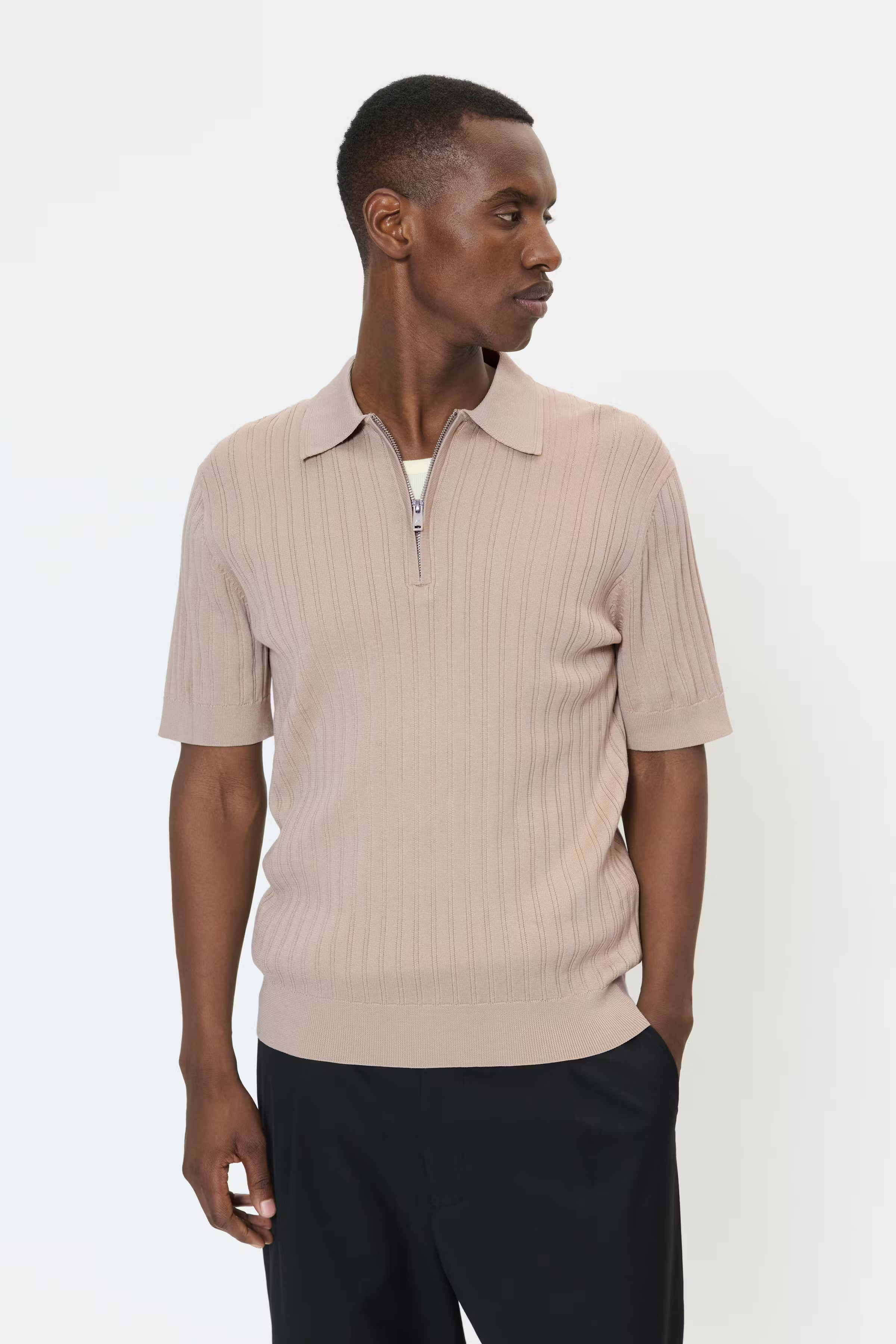 MApolo Pullover LOOKBOOK FRONT 30208967-161105