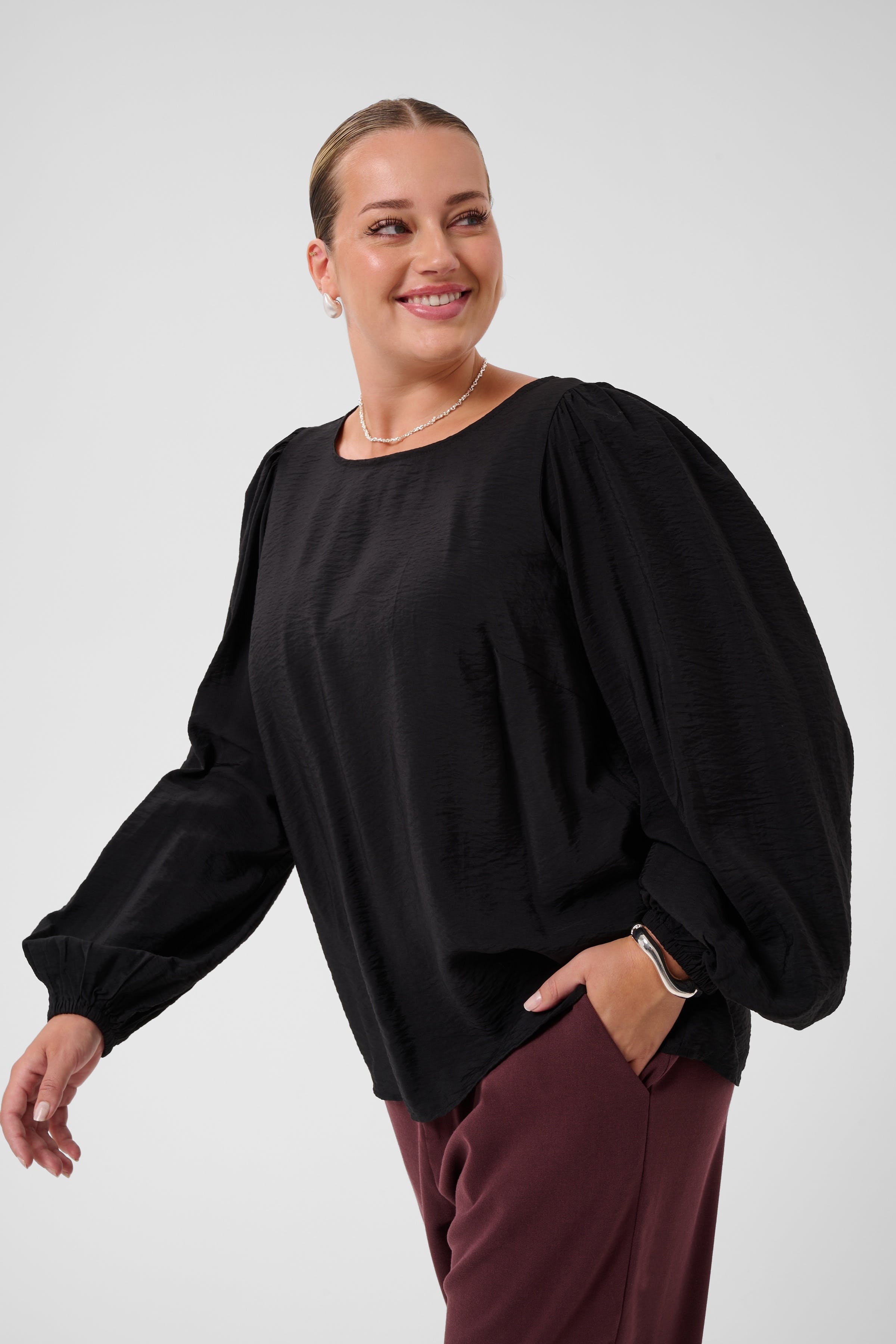 KCgila Bluse LOOKBOOK DETAIL 10584447-100121